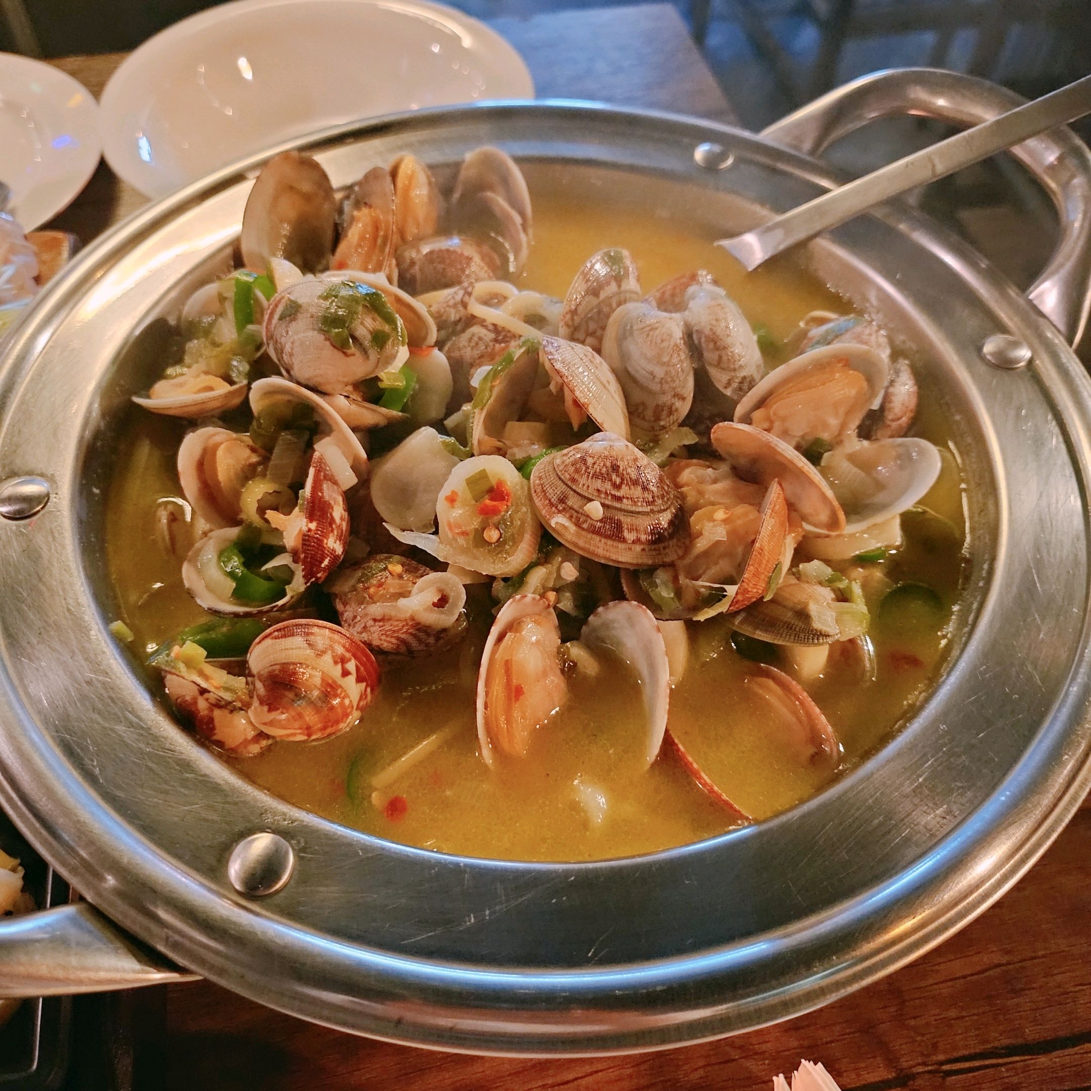 
신용산역식당 심상