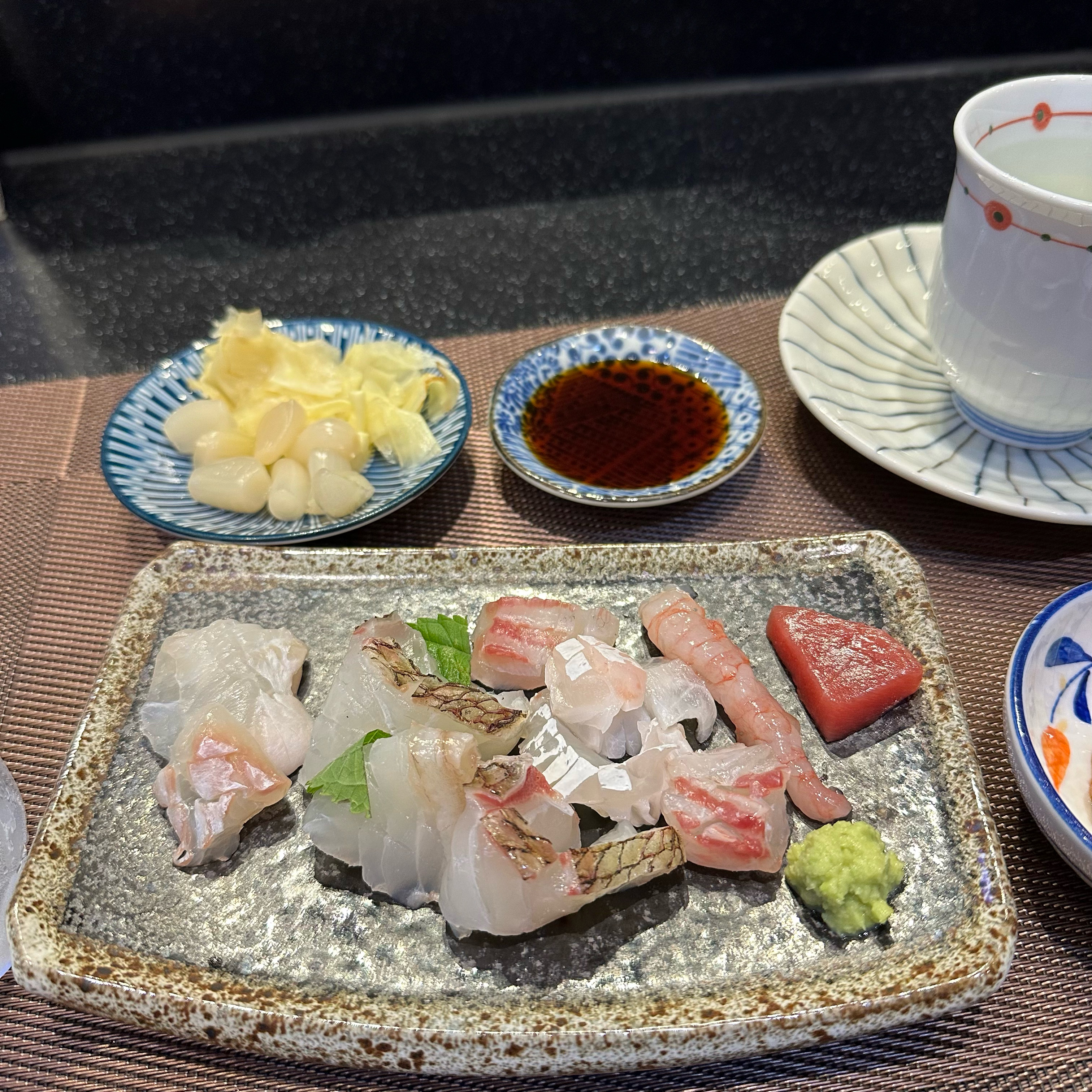 기념일이나 특별한 날 가기 좋아요 ~ 재료들도 다 신선하고 너무 맛있어요 굿굿 - 불당동 맛집 우석정