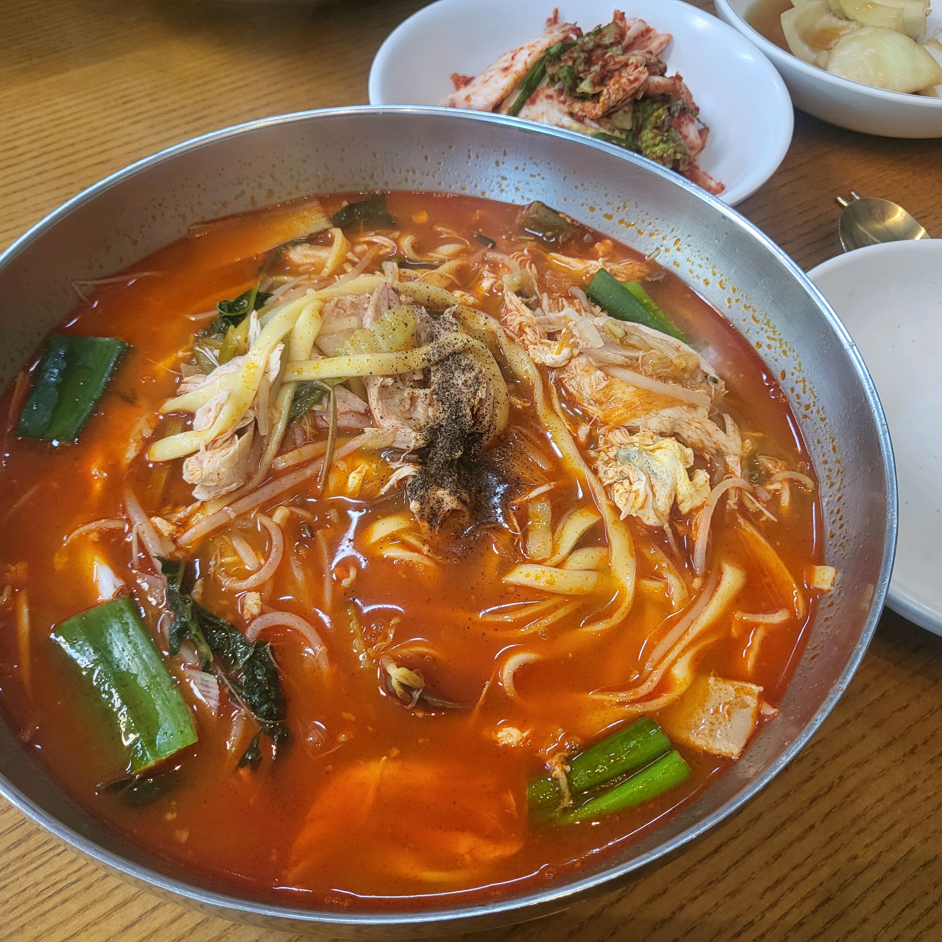 방화역식당 정가네닭국수