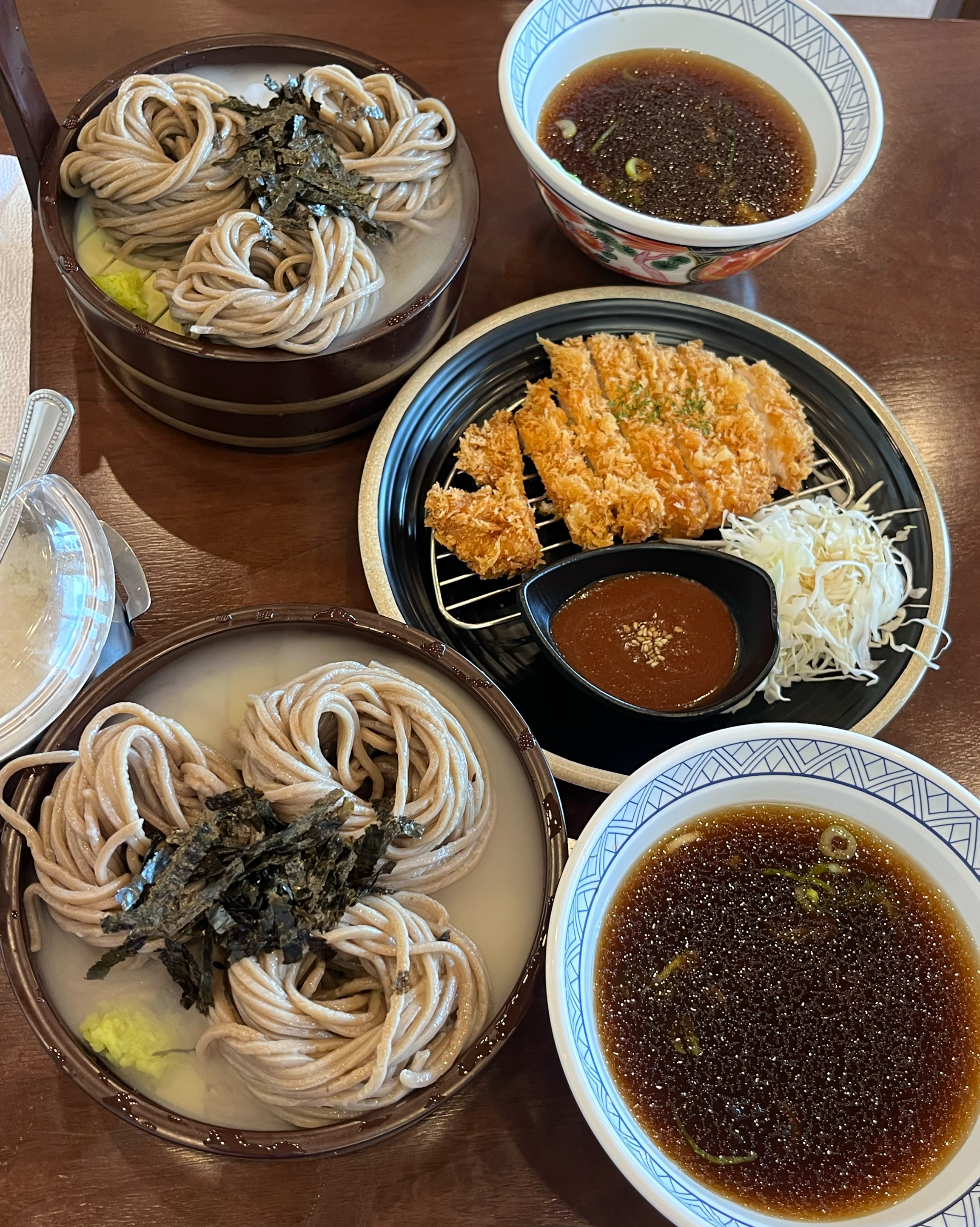 근처에 생겨서 가봤는데 면이 쫄깃하고 너무 맛있었어요! - 병점역 맛집 삼동소바 병점점