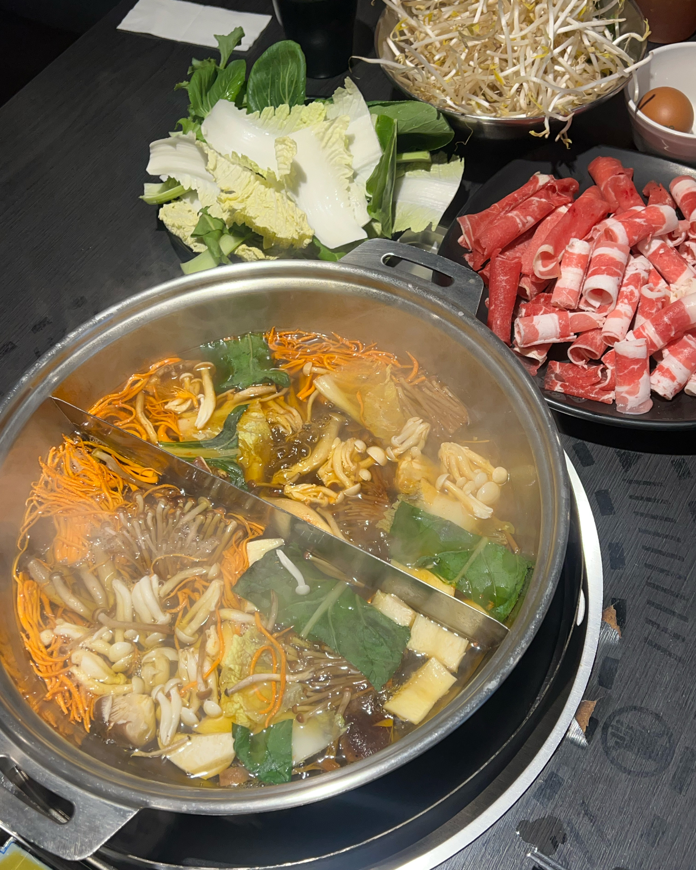 샤브샤브 먹고싶을때 소담촌을 종종 이용하는데 오목교점이 정말 역대급으로 맛있고 친절했어요.