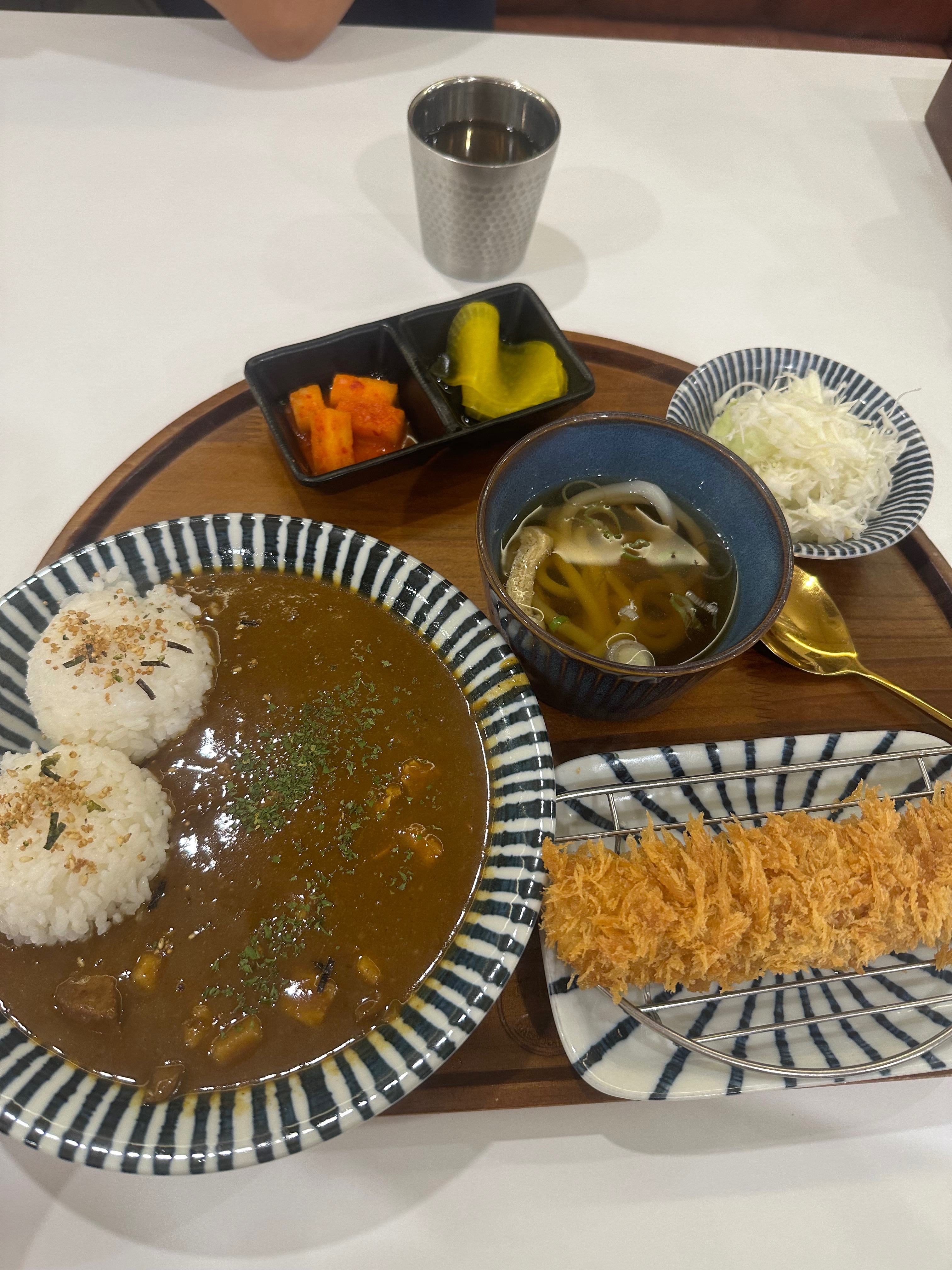 맛은 있지만 다른 지점들에 비해 최대 2천원가량 비싸네요 - 여의도 맛집 백소정 여의도점
