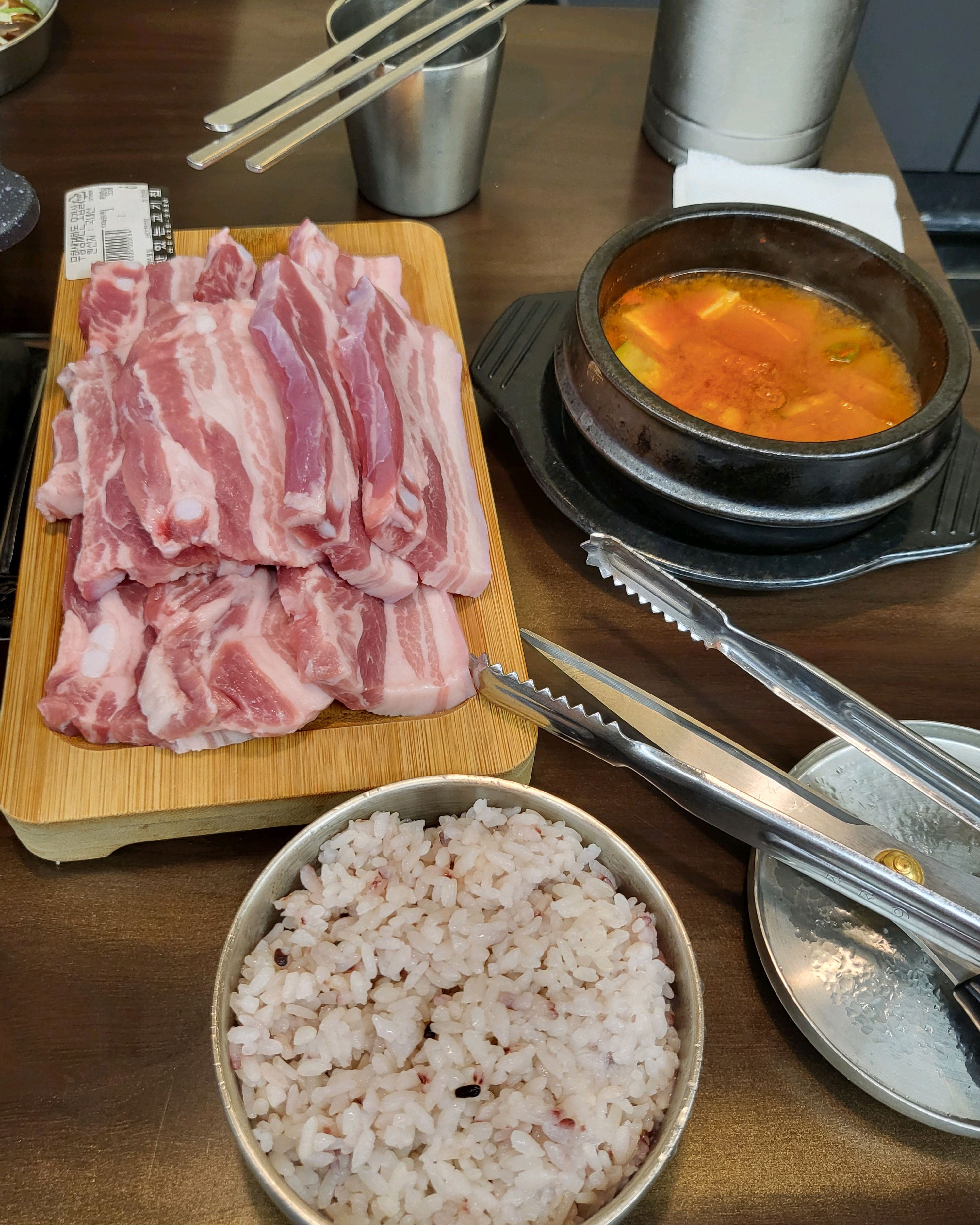 A delicious meat restaurant in Daebang-dong, Dongjak-gu, Seoul