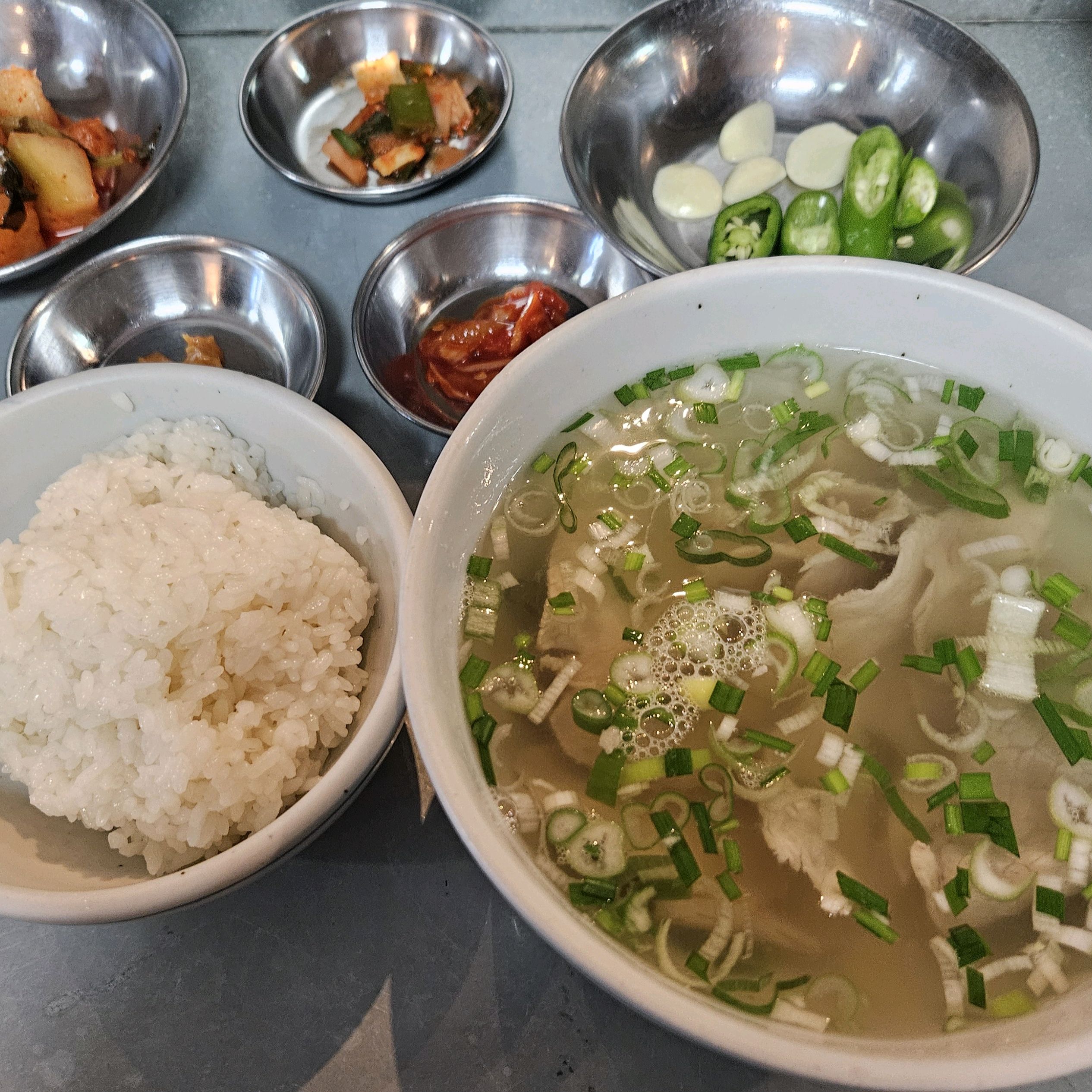 서울시 중구 소공동 맛집 광화문국밥