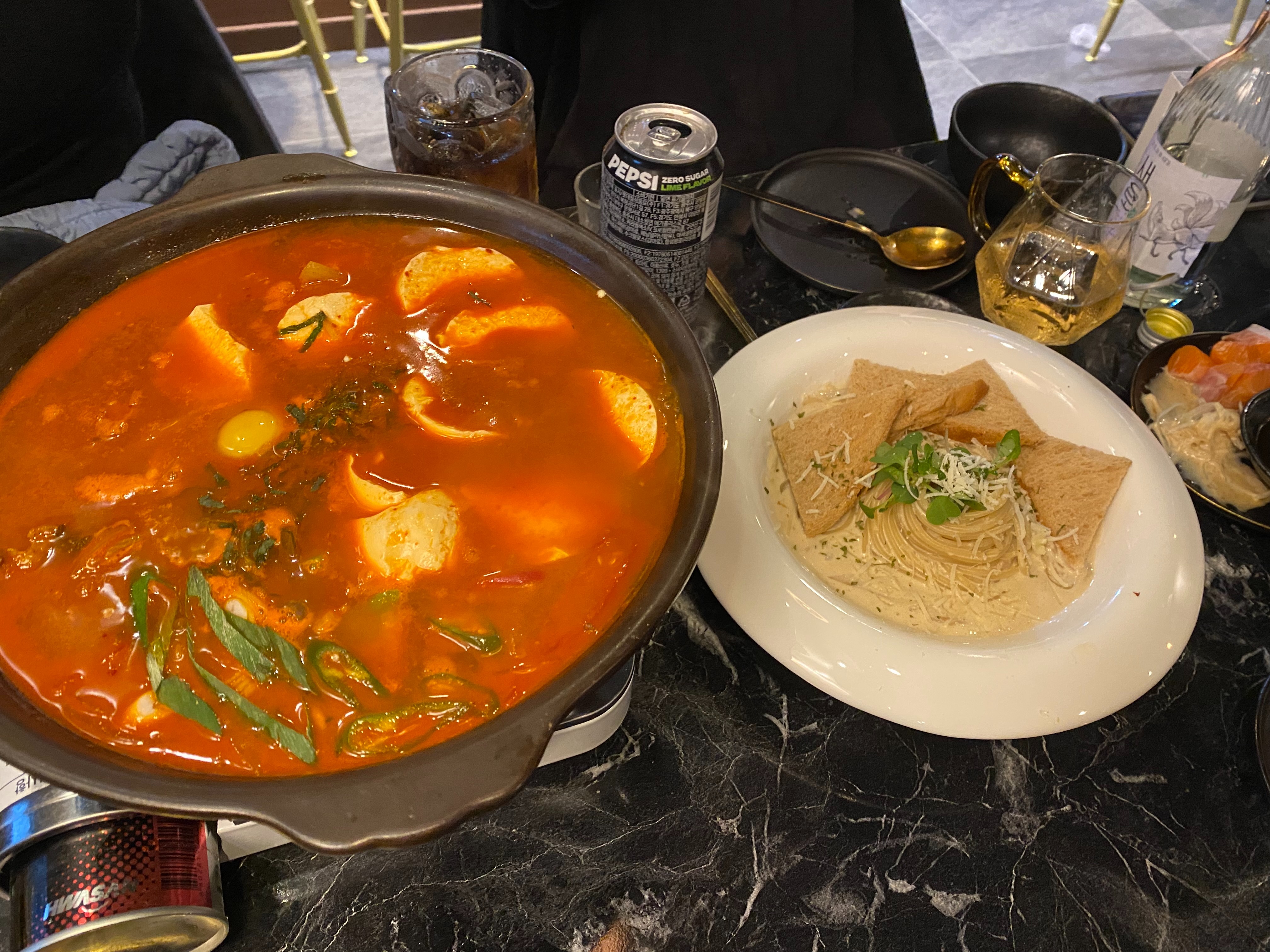 
서울시 은평구 신사동 맛집 문폴