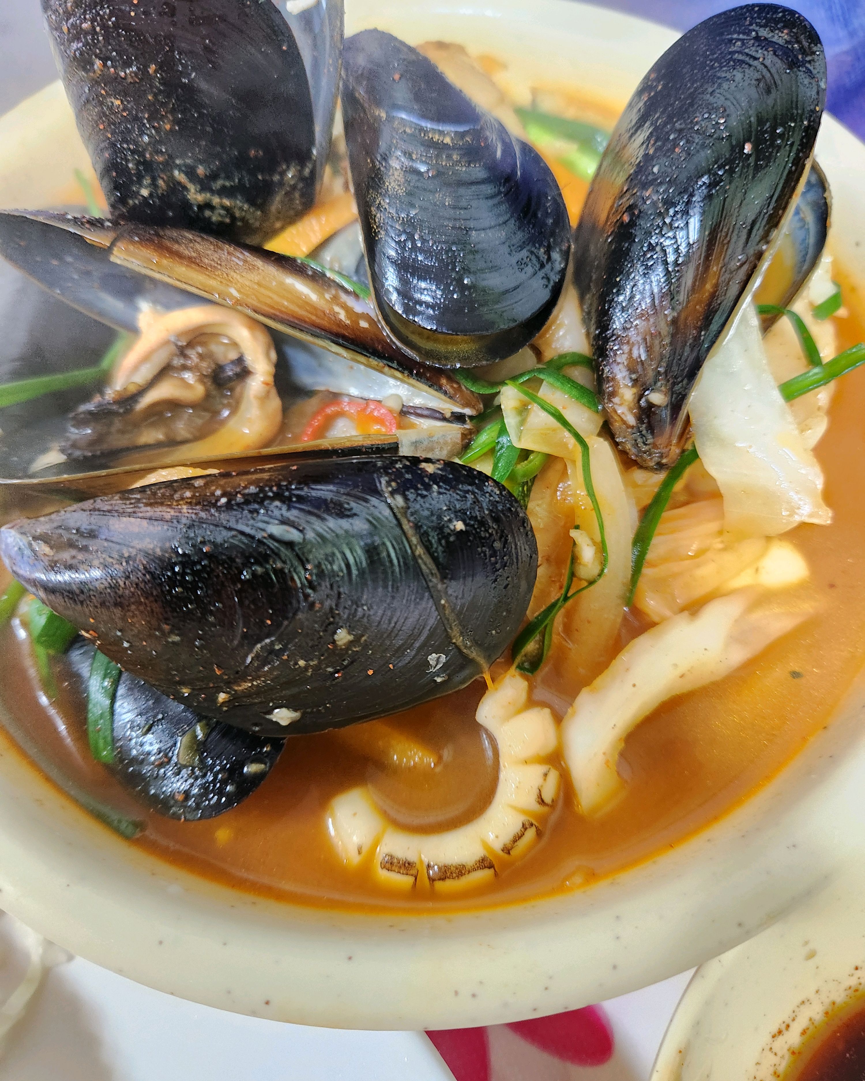 올만에 복무춘. 볶음밥.짬뽕 탕수육.여전히 맛있네요.오늘은 바쁘셔서그런지 볶음밥 불맛이약해
