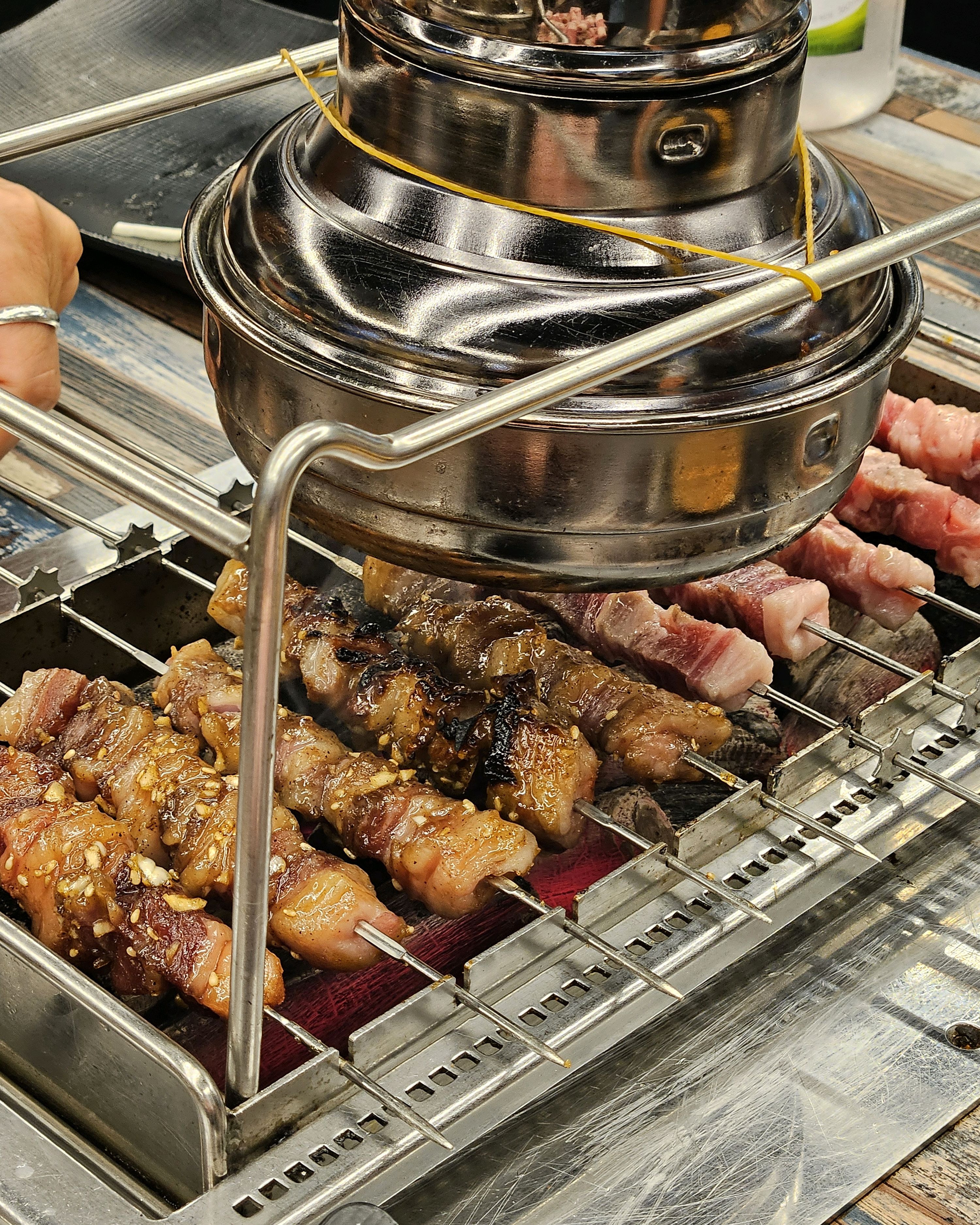 특이점이라면, 양고기 꼬치 종류가 매우 다양해요. - 불당동 맛집 해동양꼬치훠궈무한리필