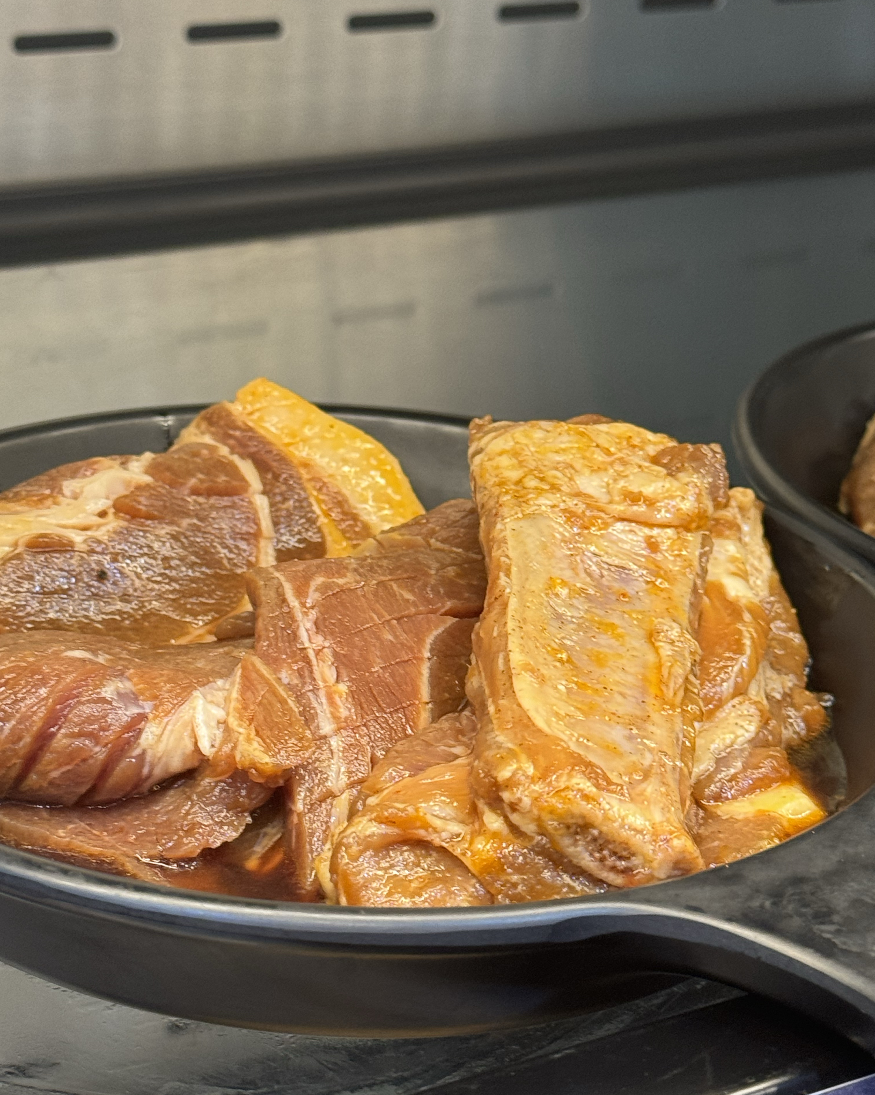 명륜진사갈비 이름만 들어보다 처음 가봤어요~ 입짧은 사람 셋이가서 완전 손해아닌가 했는데