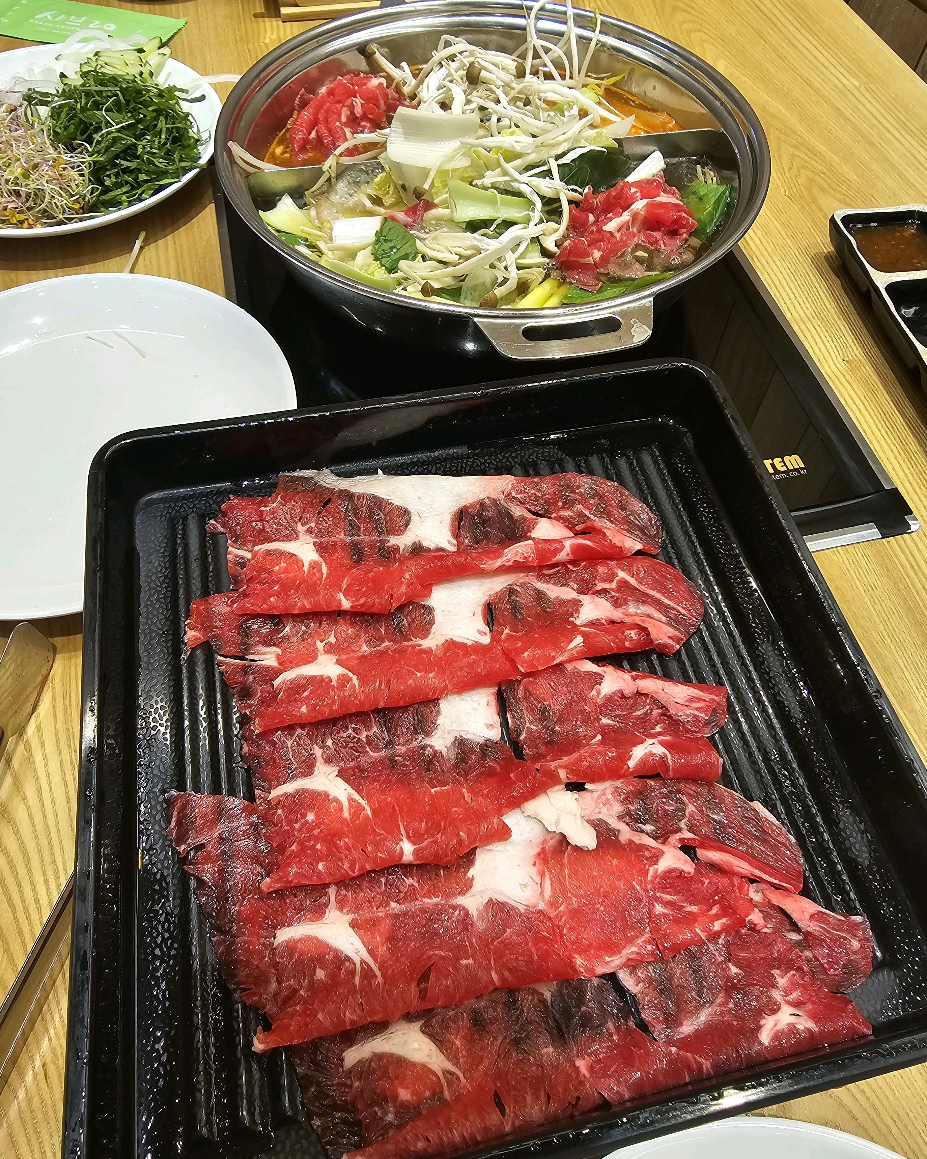 주차편해요.원래 시간대별 2가지 가격인데 추석연휴라서 그날은 무조건 24,900이더라구