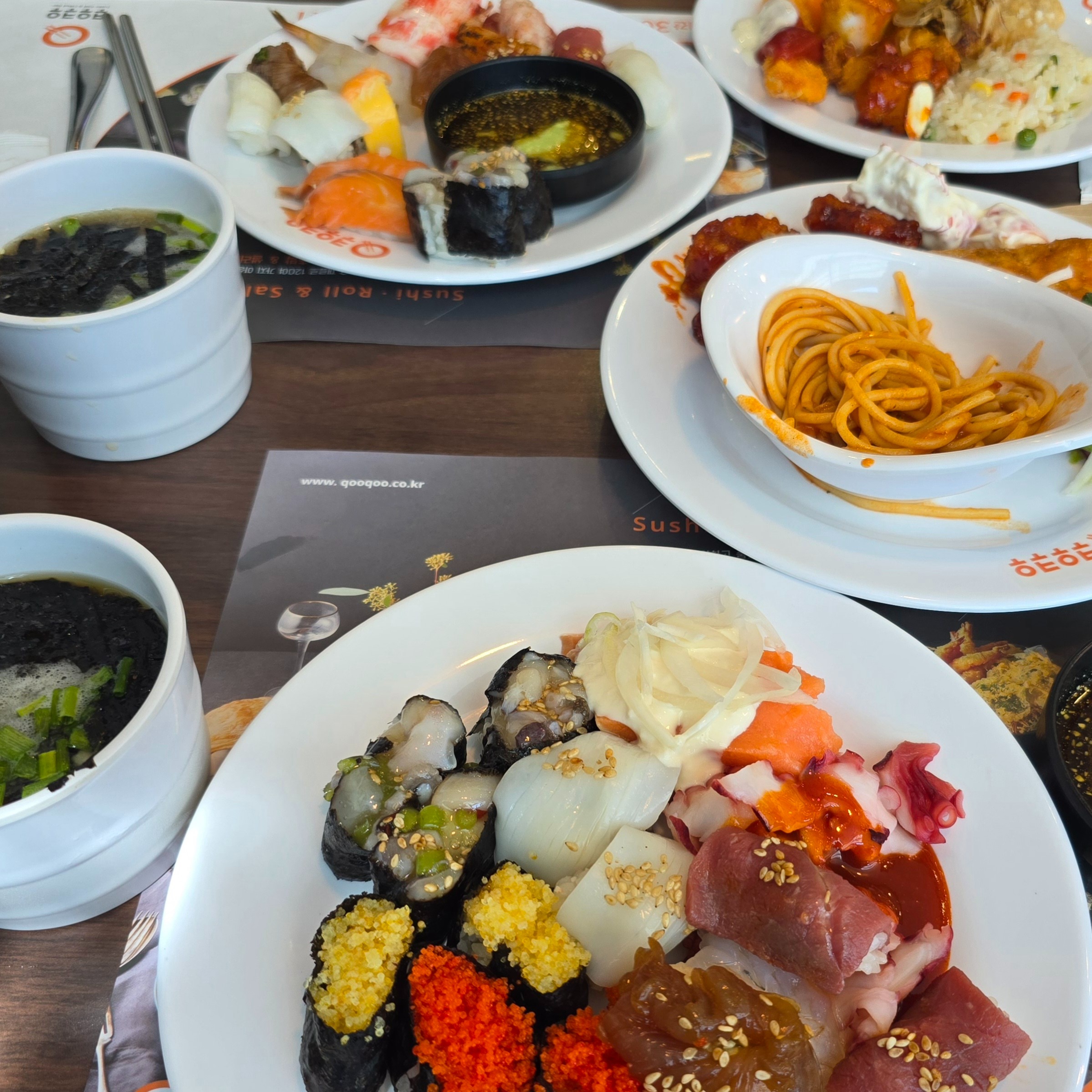 오랜만에 방문했는데 초밥 퀄리티가 너무 떨어져서 실망했습니다. - 울산 동구 맛집 쿠우쿠우 울산동구점
