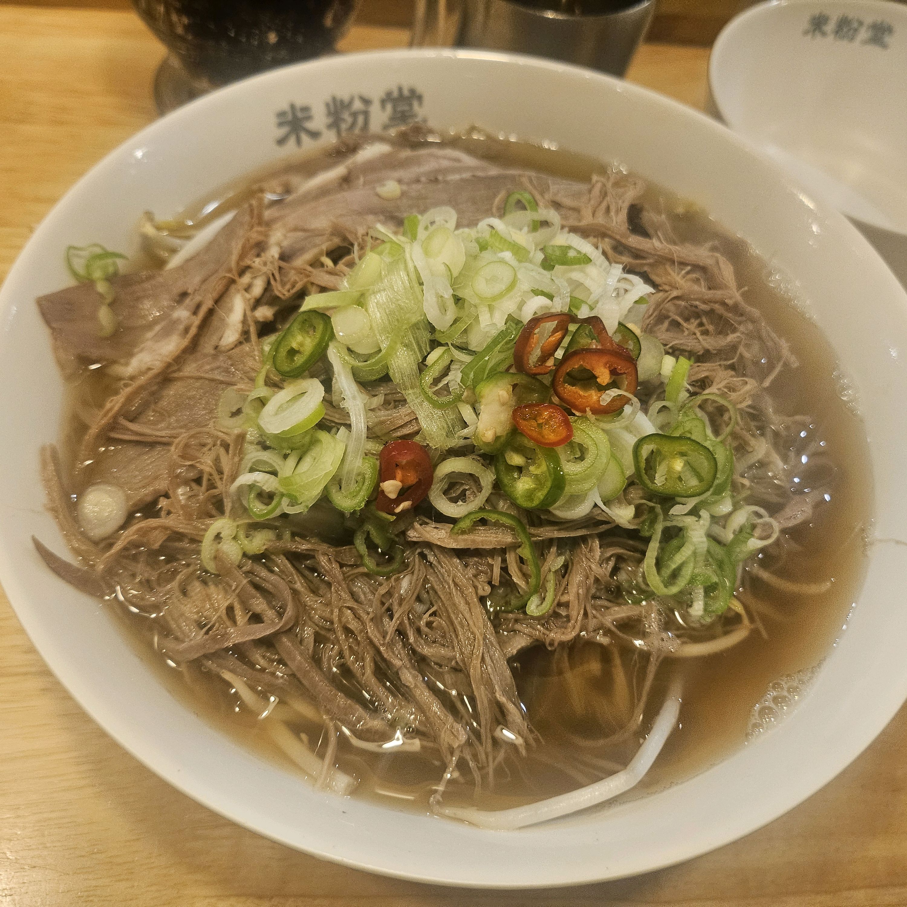 고기 엄청 푸짐하고 맛있어요! 조용히 식사할 수 있는 분위기 좋았어요! 한끼 식사로도 해장