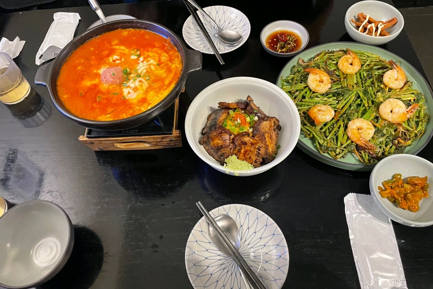  한국 서울 신촌역 주변 퓨전 한식당 맛집 오이지 연남