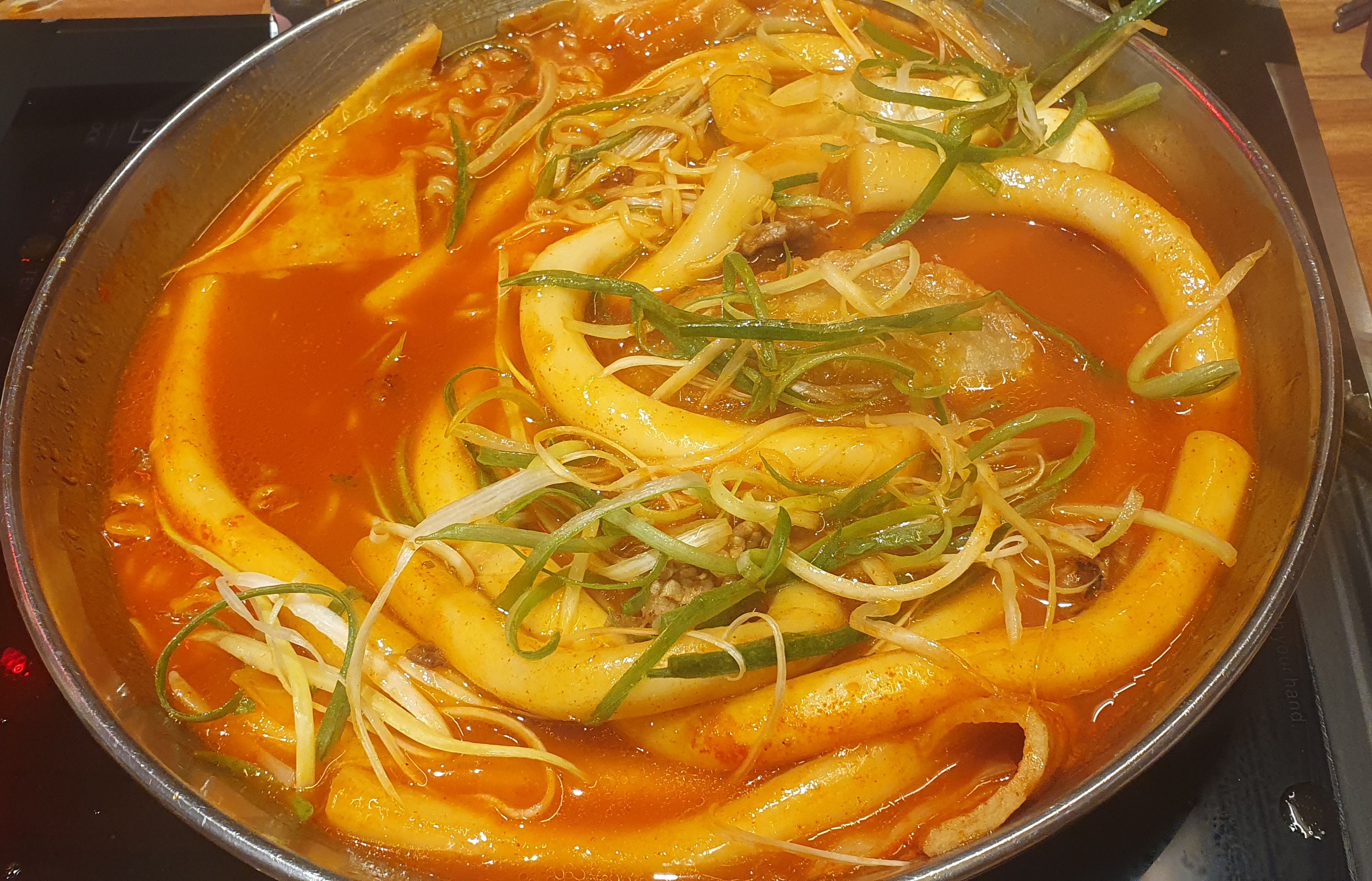 차돌의 쫄깃함과 불향의 만남. - 천호동 맛집 청년다방 강동역점