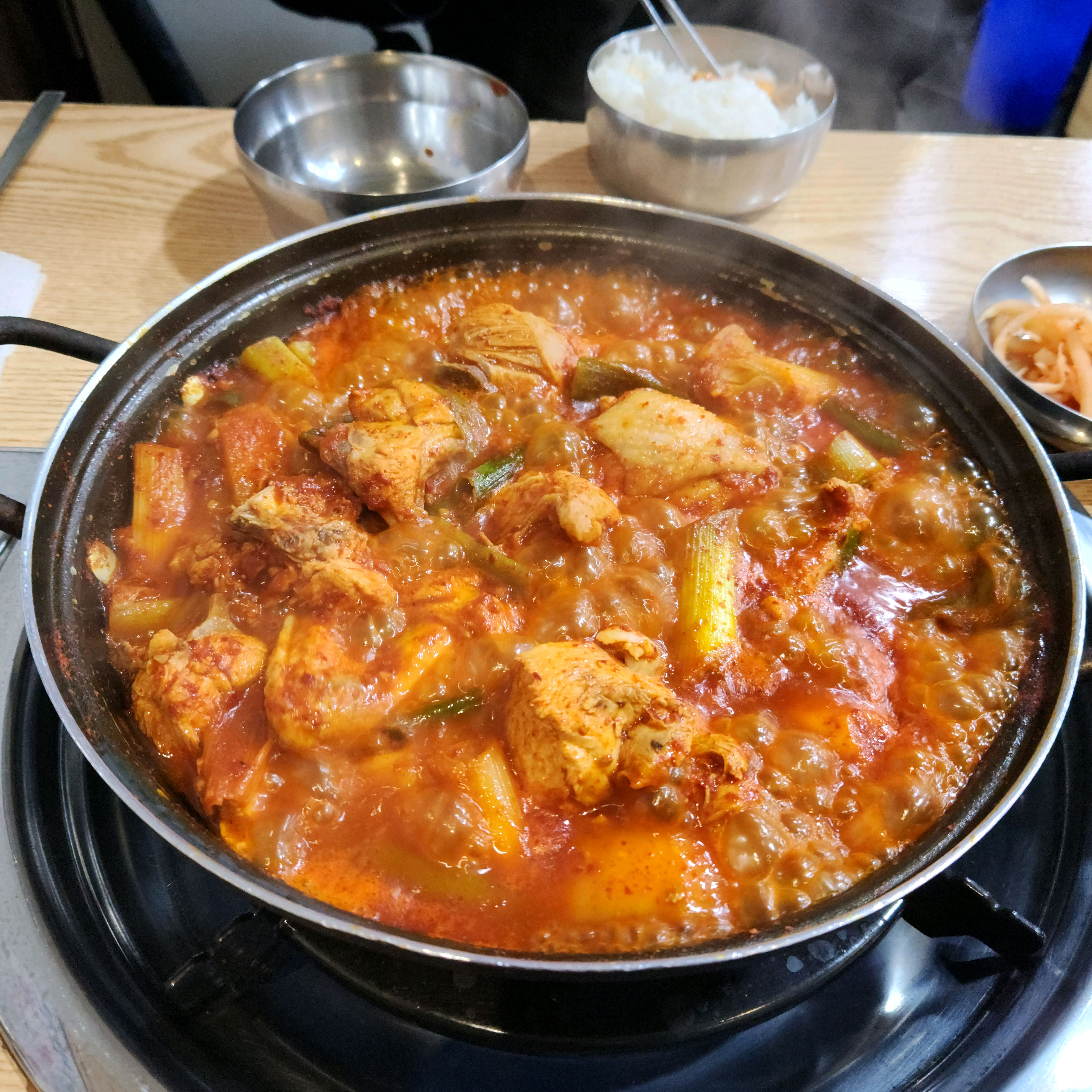 
서울시 동대문구 회기동 맛집 여기가좋겠네