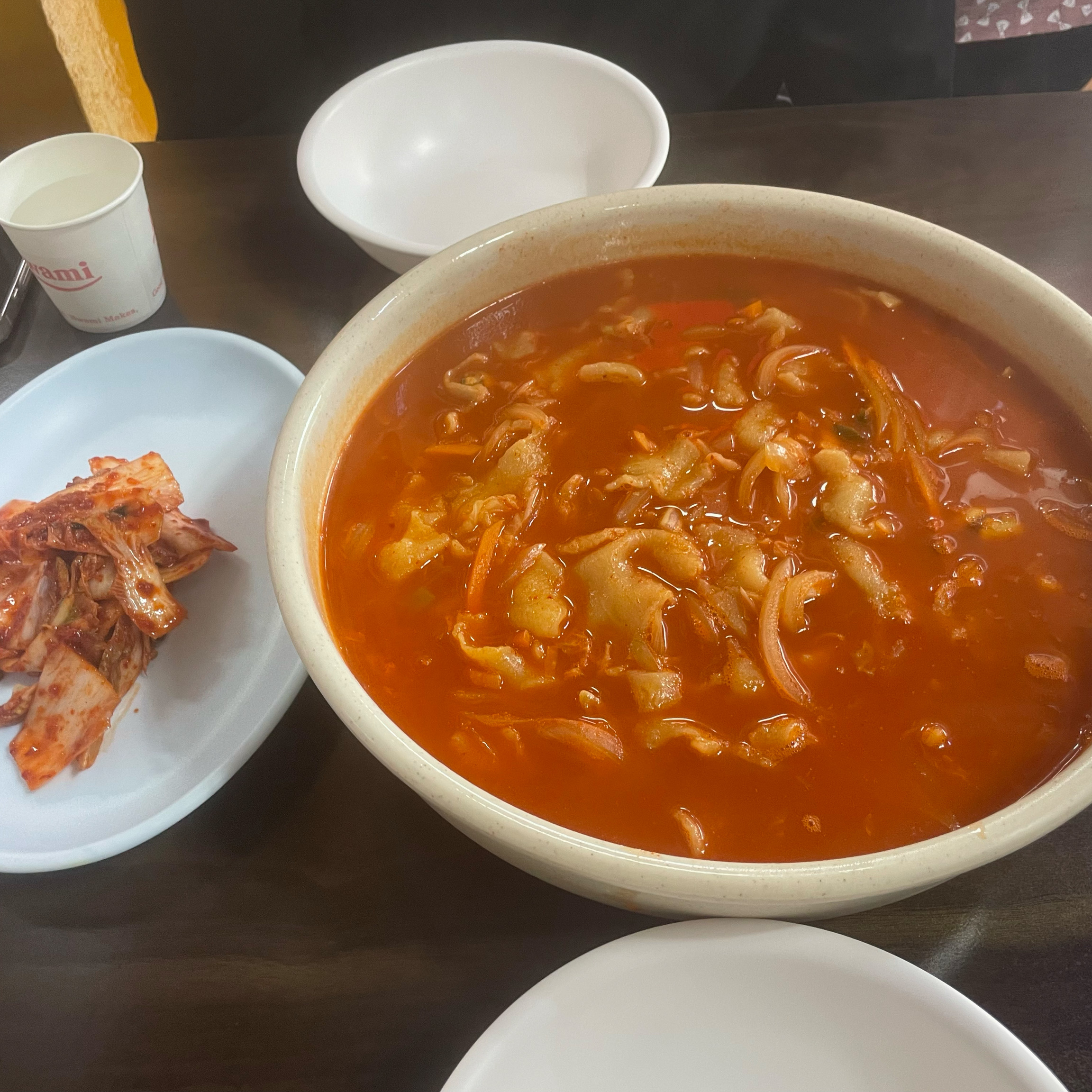 
서울시 구로구 오류동 맛집 이천성모메존칼국수