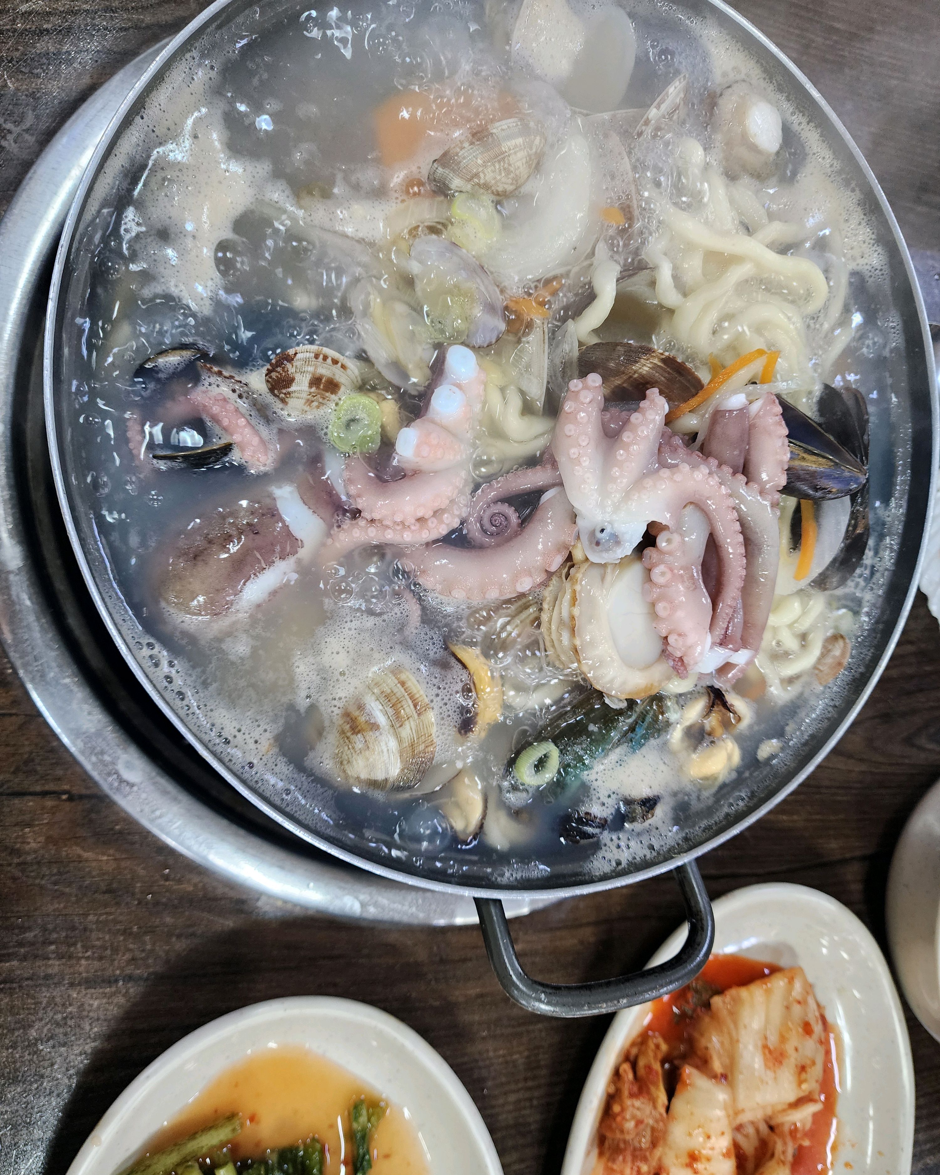 [안산 맛집 16호원조할머니칼국수 대부도본점] 직접 가본 로컬 리뷰