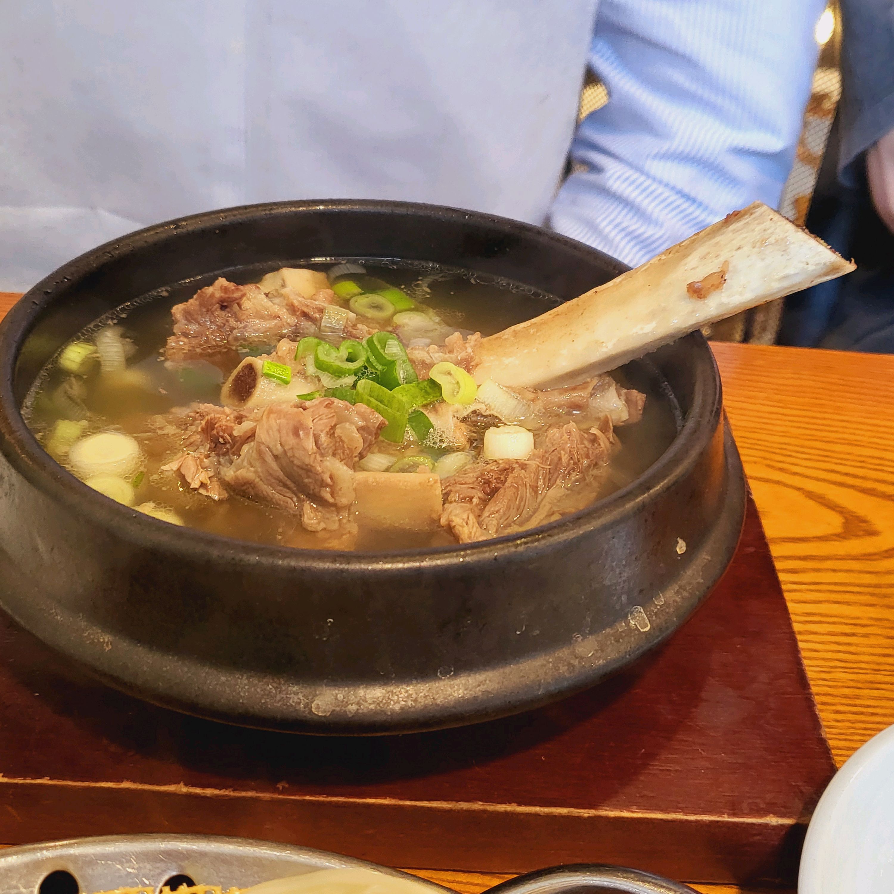 A good restaurant in Ichon-dong, Yongsan-gu, Seoul

 Ichon-dong Myeonok
