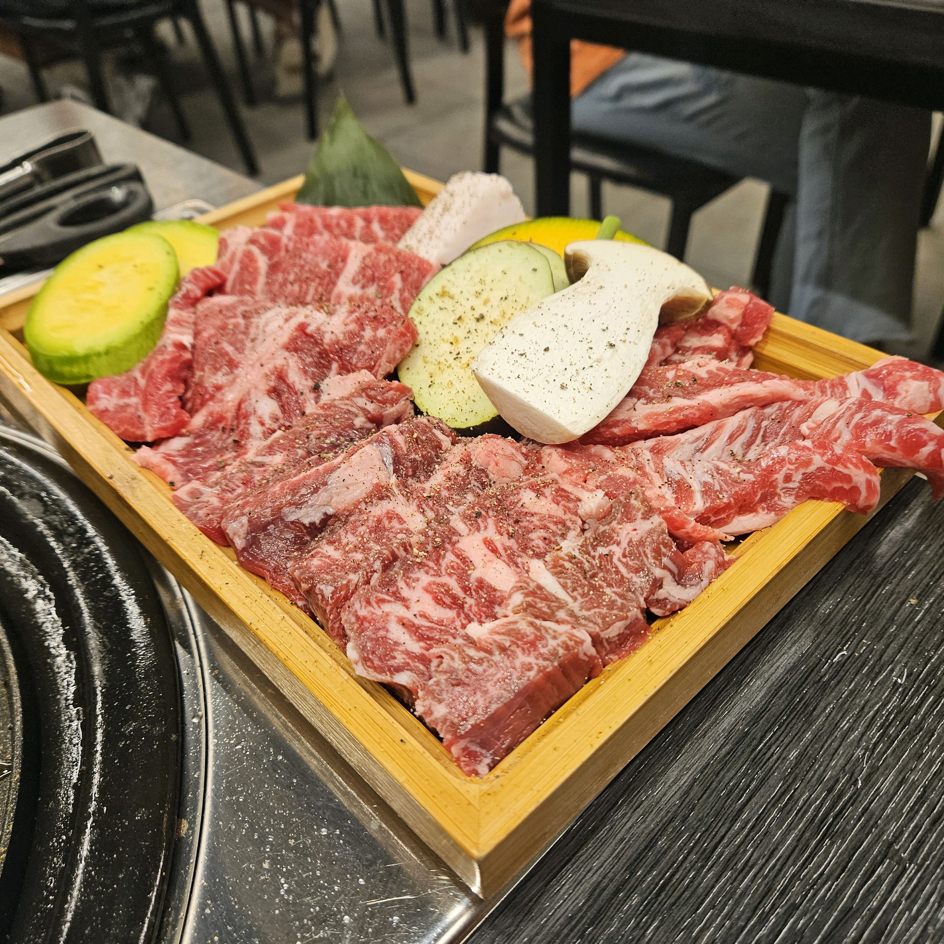
인덕원역식당 육식본부