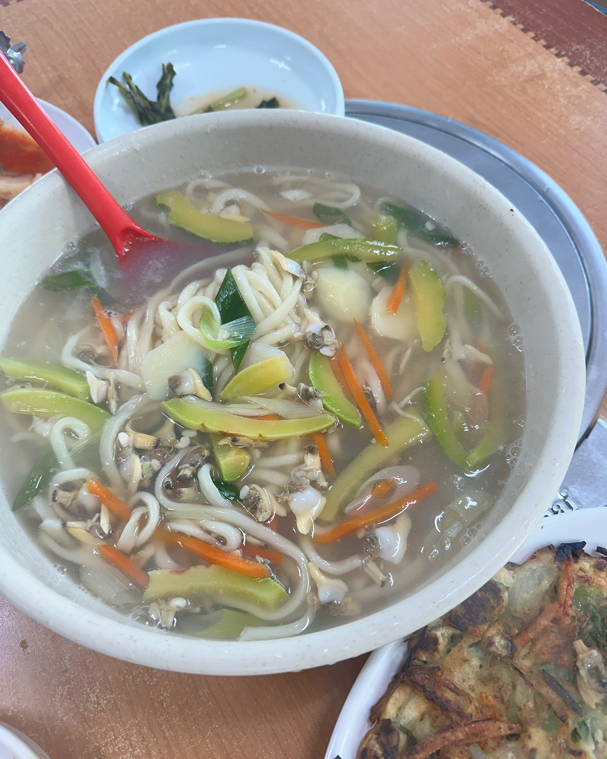 [안산 맛집 바지락마을손칼국수 대부도 본점] 직접 가본 로컬 리뷰