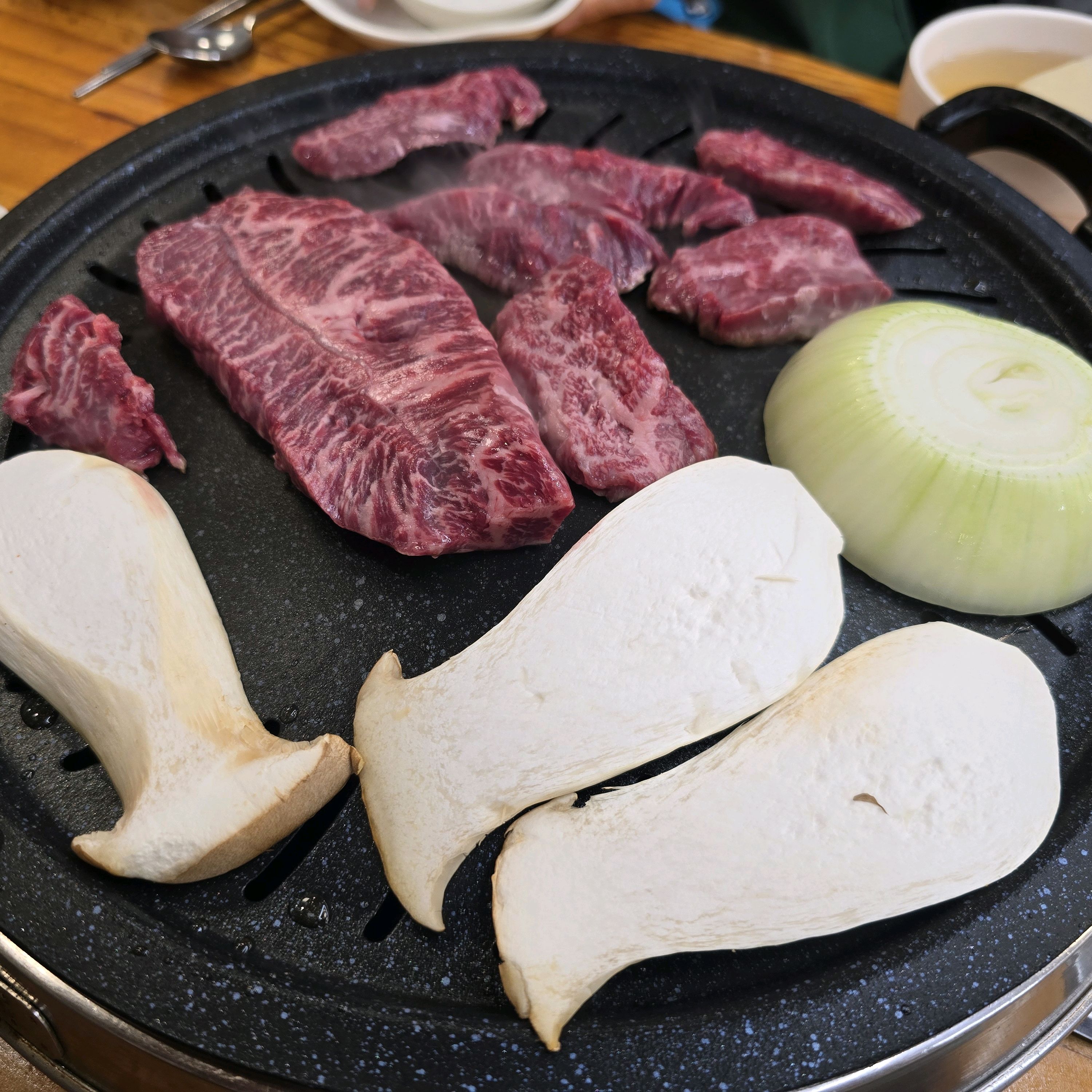 Great restaurant in Majang-dong, Seongdong-gu, Seoul
 Korean beef village
