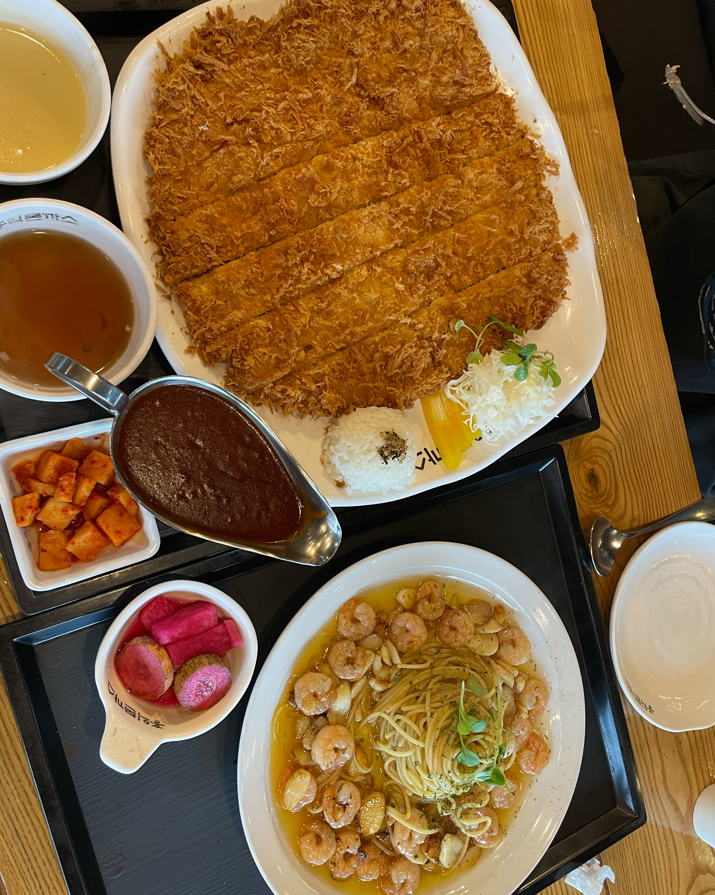 주말은 항상 웨이팅이 있긴 하지만 - 양산 증산 맛집 홍익돈까스 양산점