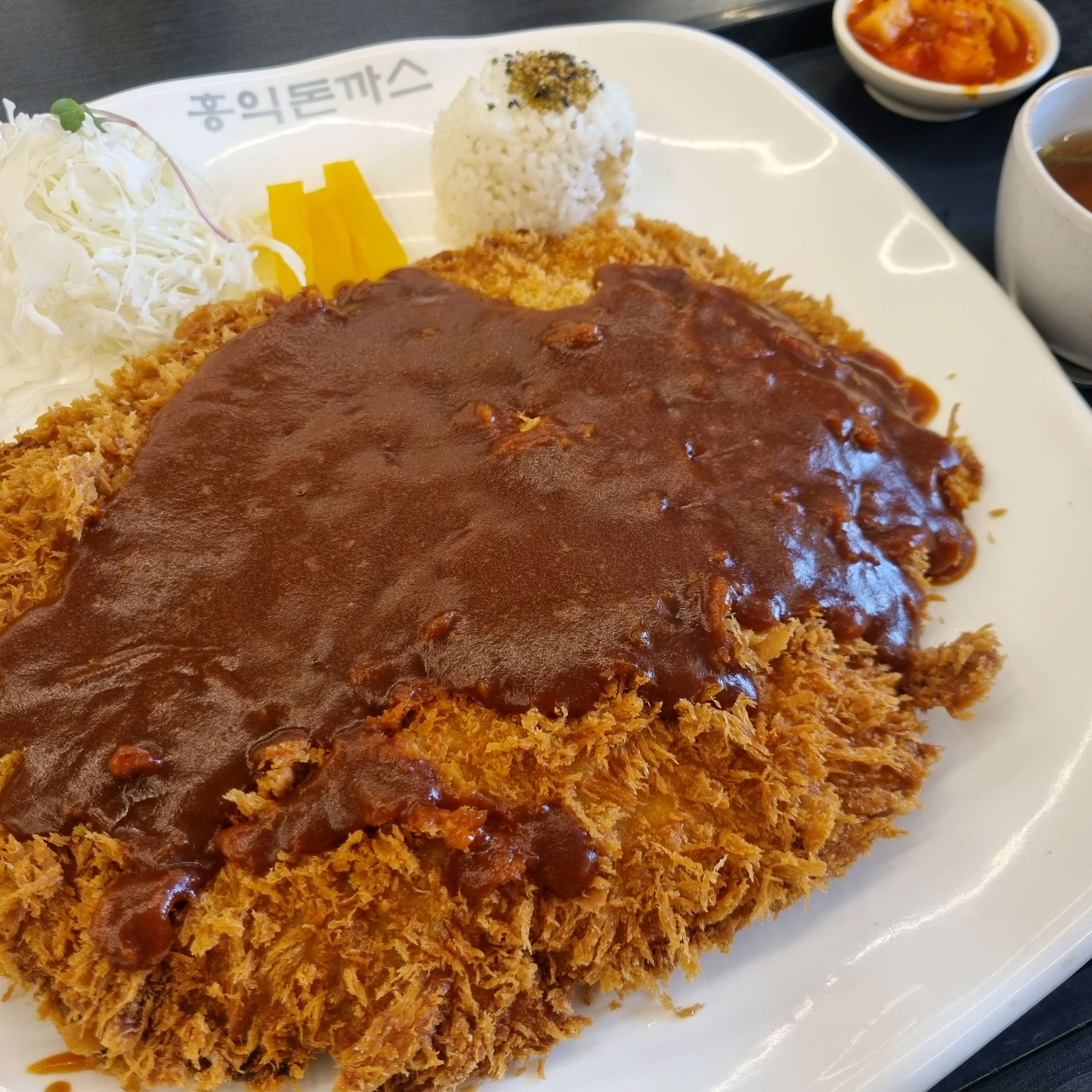 3~4년 전에 방문해보고 다신 안와야지 했었다가 후기가 좋아져있어서 근처 왔다가 재방문했어