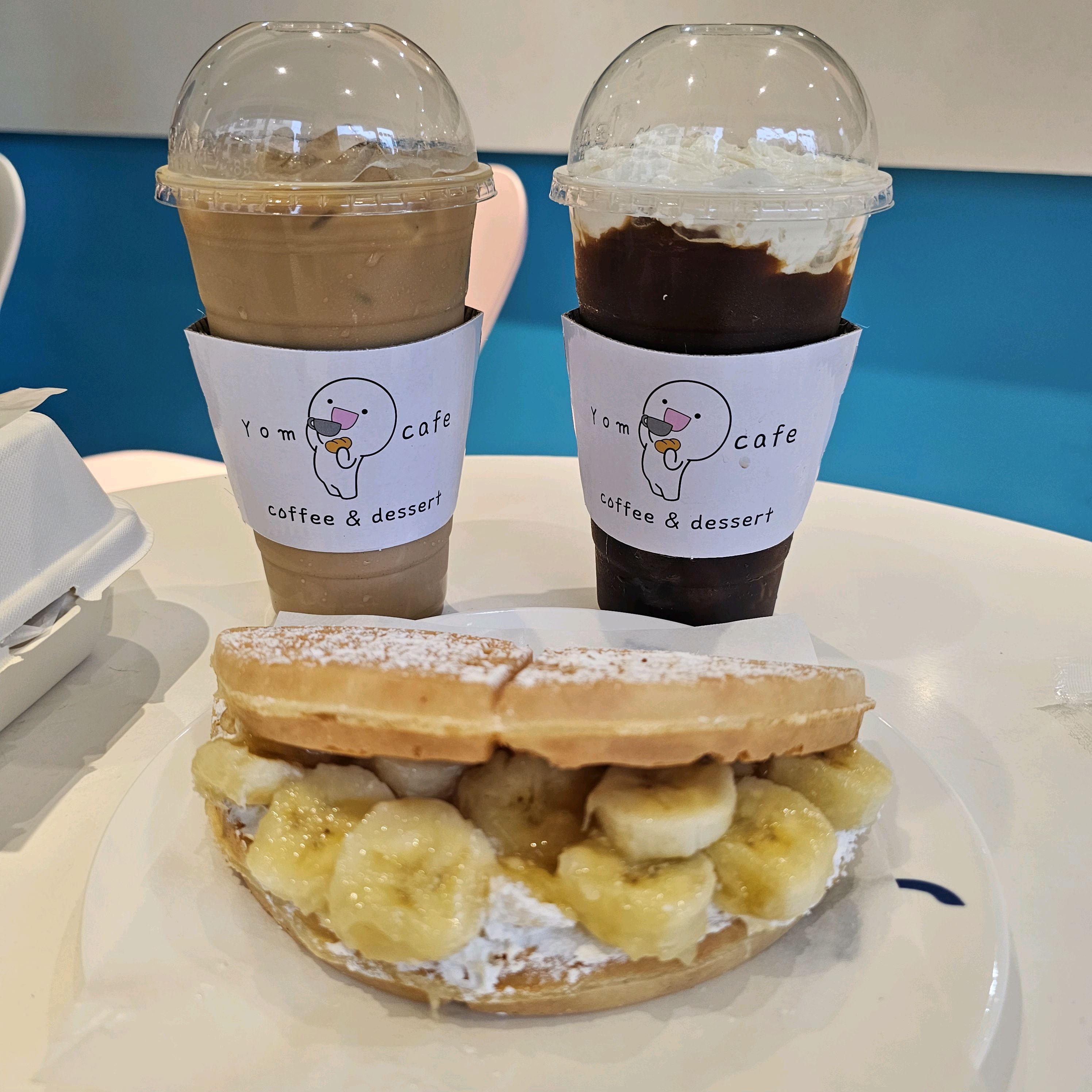 디저트랑 음료종류가 100개가 넘어요~ - 권선동 맛집 욤카페 권선점