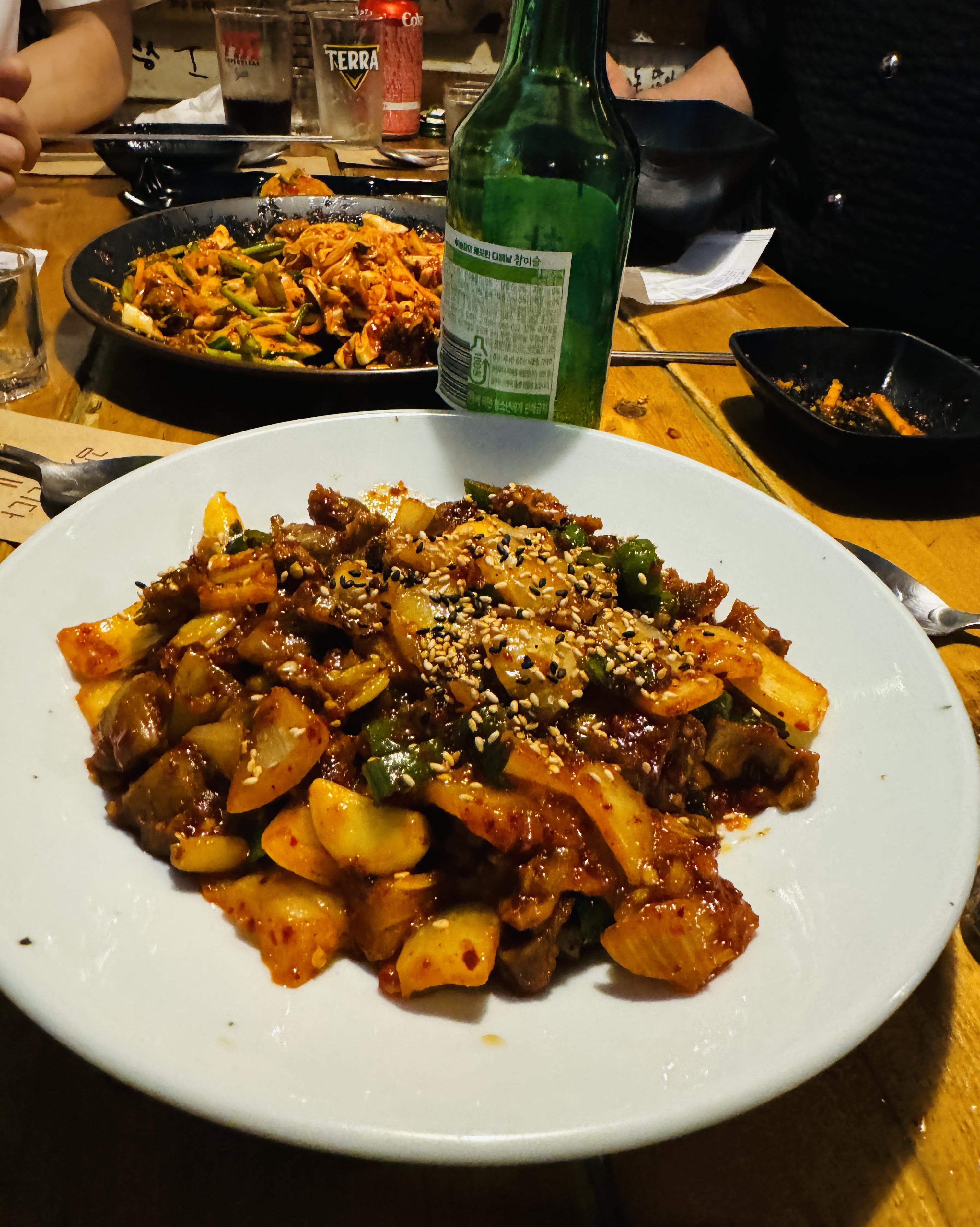 안주가 너무 맛있습니다... - 송정 맛집 간이역