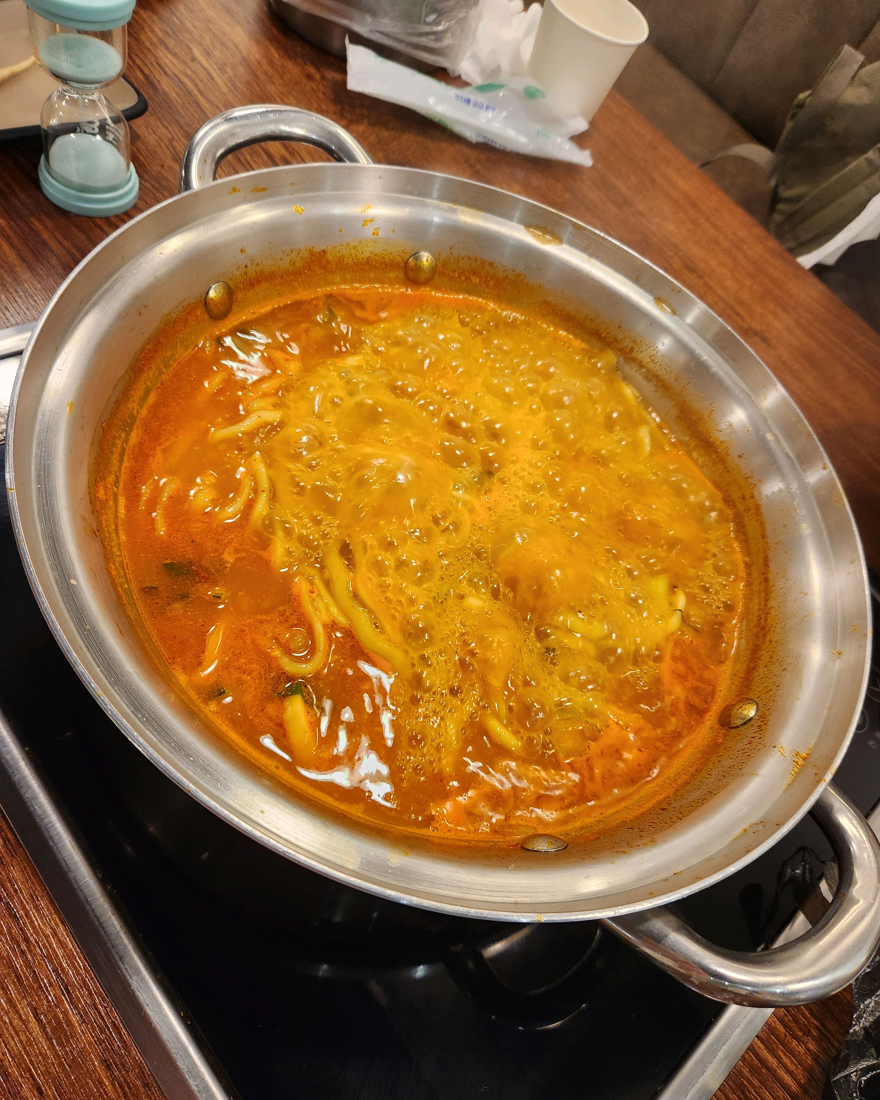 
서울시 동대문구 장안동 맛집 금면옥 원기회복 칼국수 장안본점