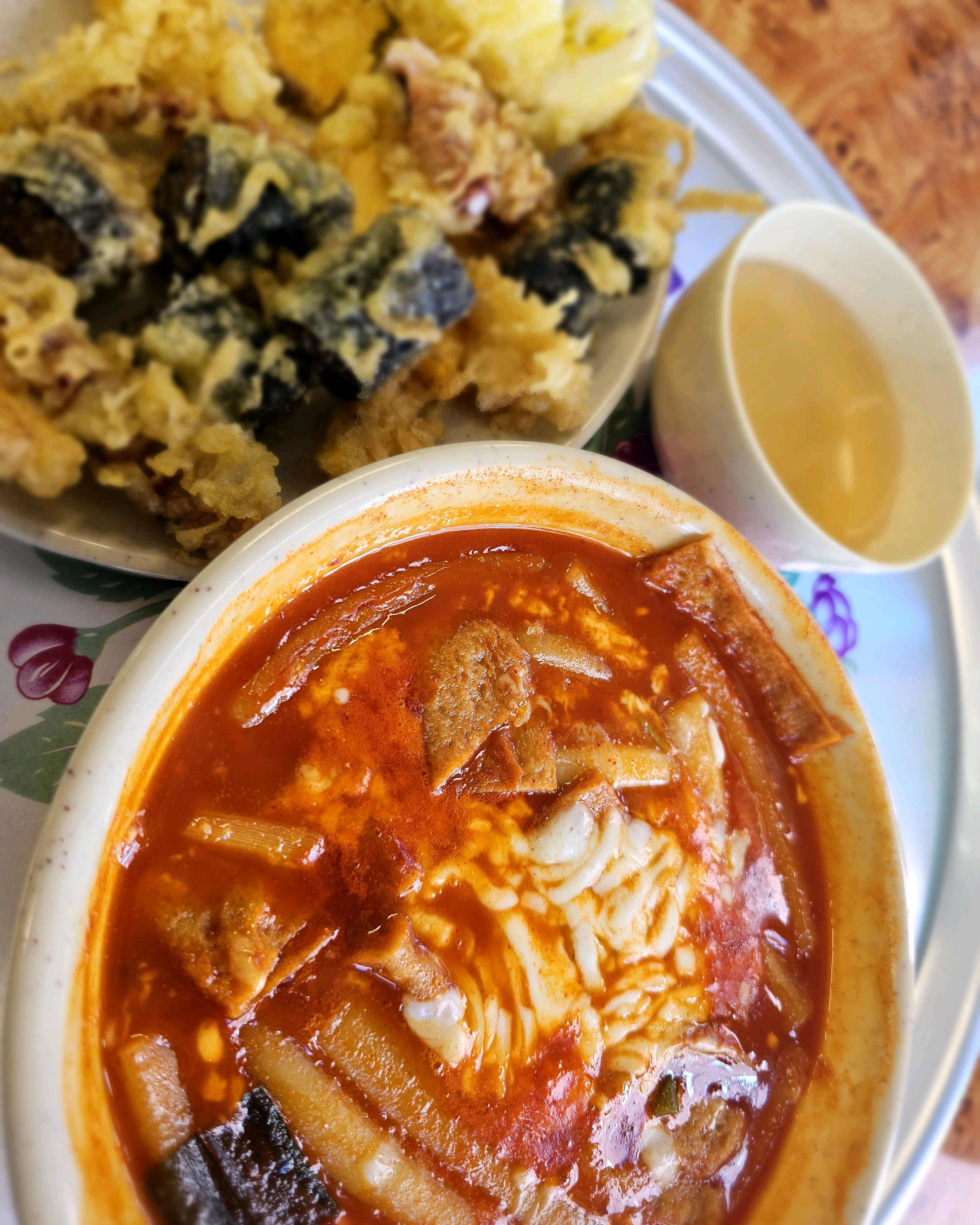 A famous restaurant in Songjeong-dong, Seongdong-gu, Seoul, Palo Snack Dapsimni Rodeo Branch
