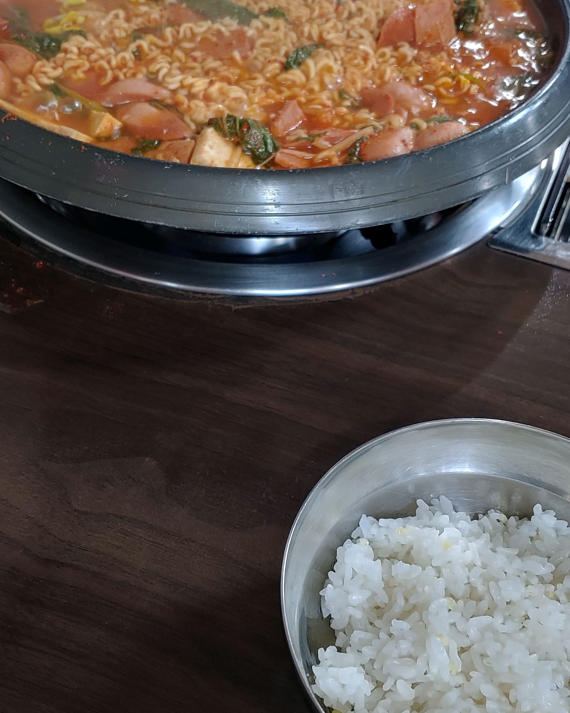 종각역 전통 전골집 28년전통의정부부대찌개