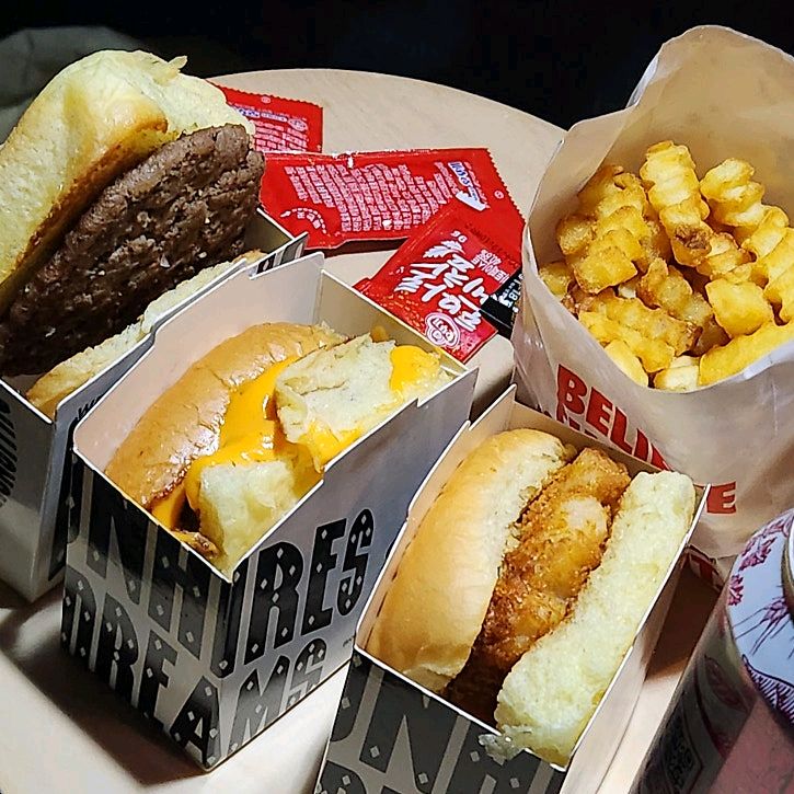 [경리단길 맛집 빌리언박스] 직접 가본 로컬 리뷰
