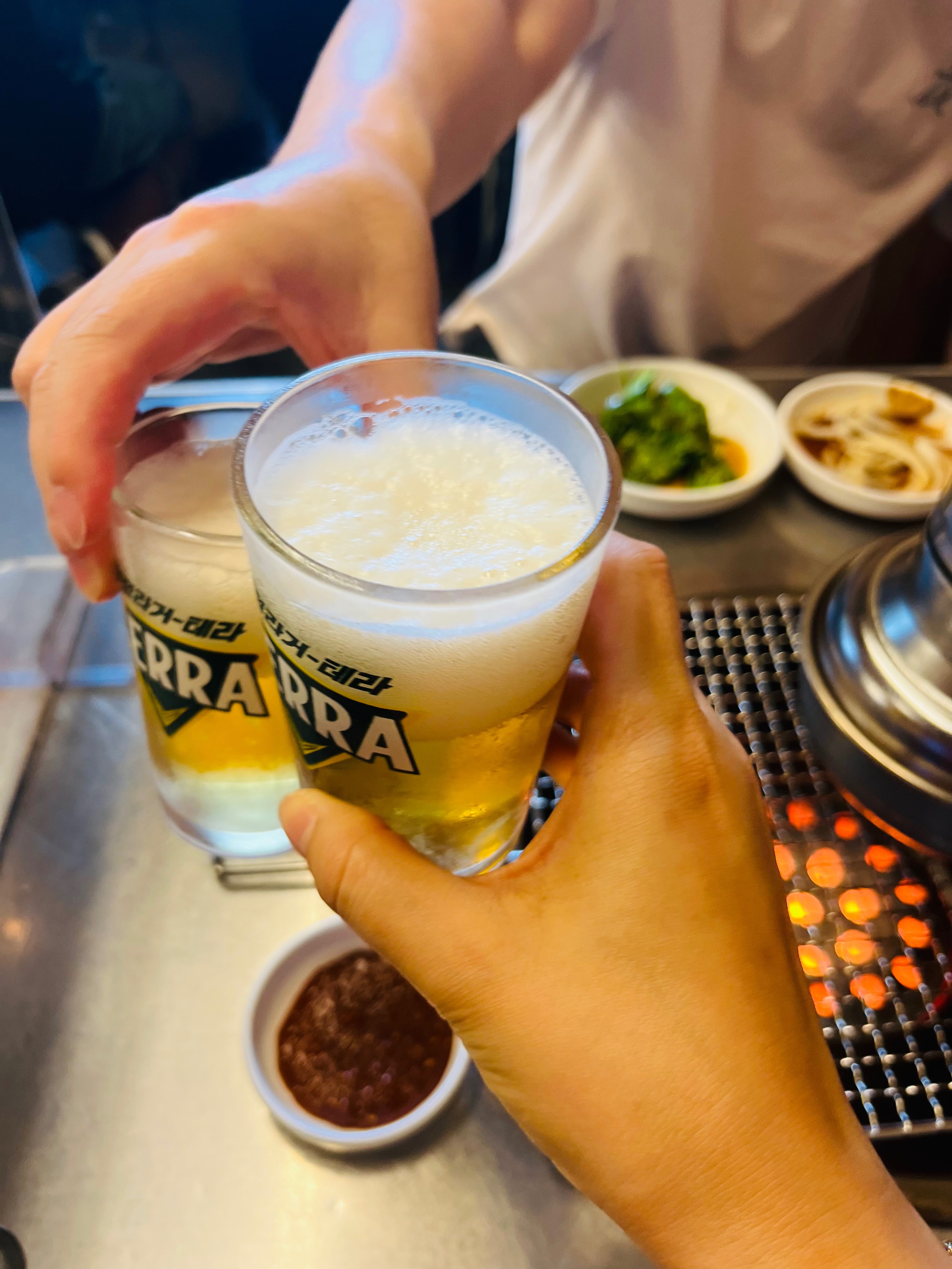 미역국에 고기가 너무 실하고 리필까지 된다는게 너무 놀랍네요 - 안양 맛집 공탄