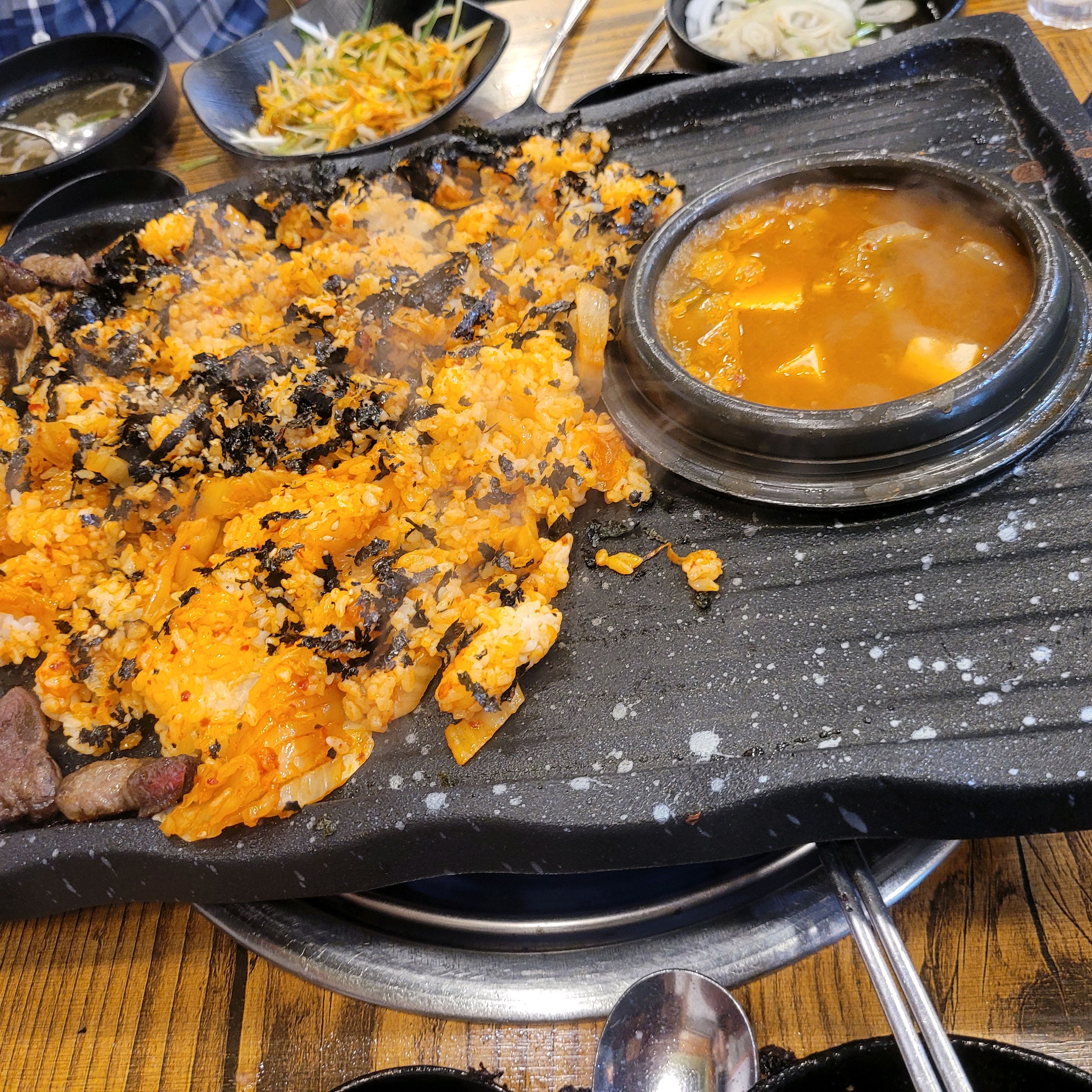 Good restaurant in Namhyeon-dong, Gwanak-gu, Seoul, Sadang Station Himchan Jungyuk Restaurant