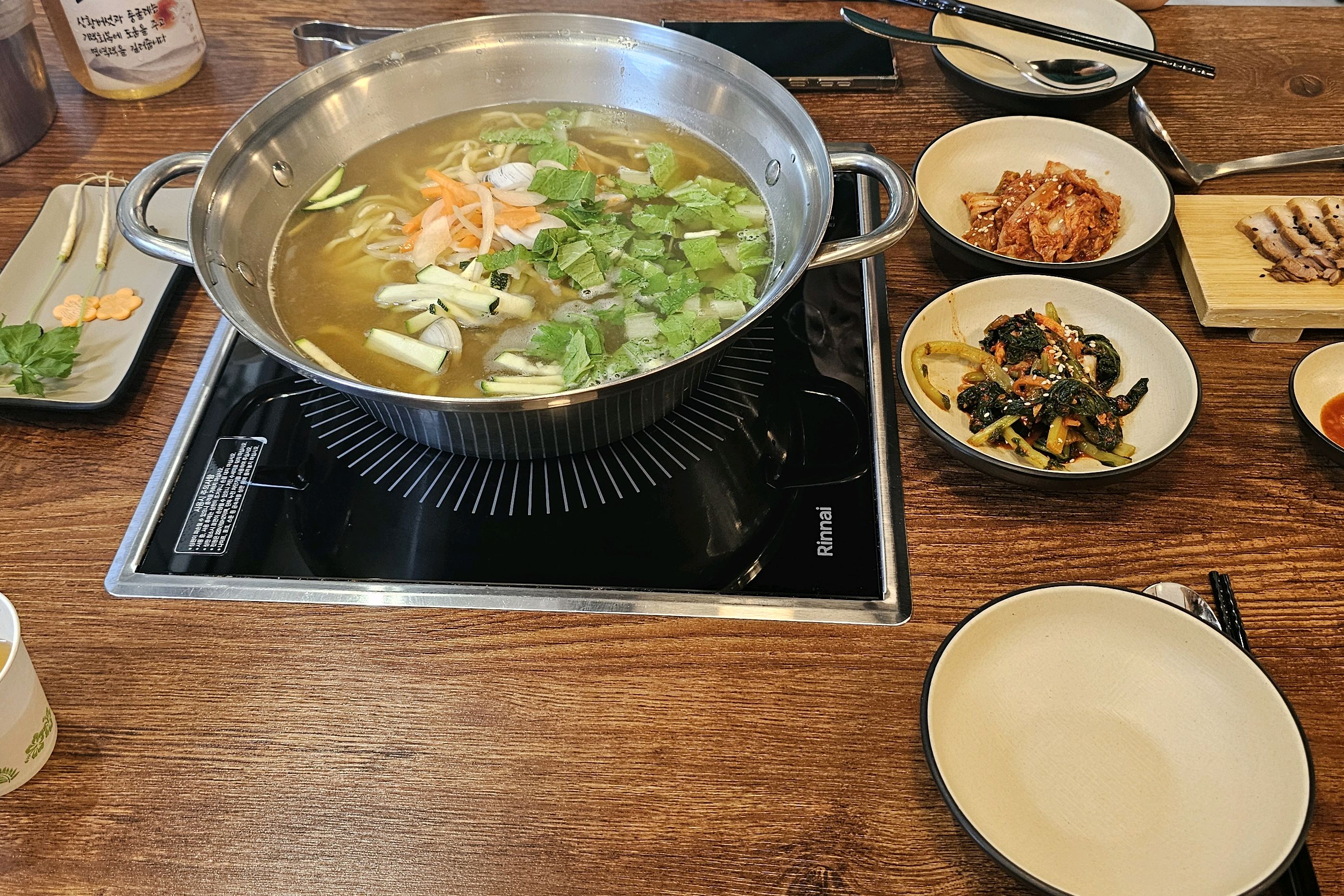 
서울시 동대문구 장안동 맛집 금면옥 원기회복 칼국수 장안본점