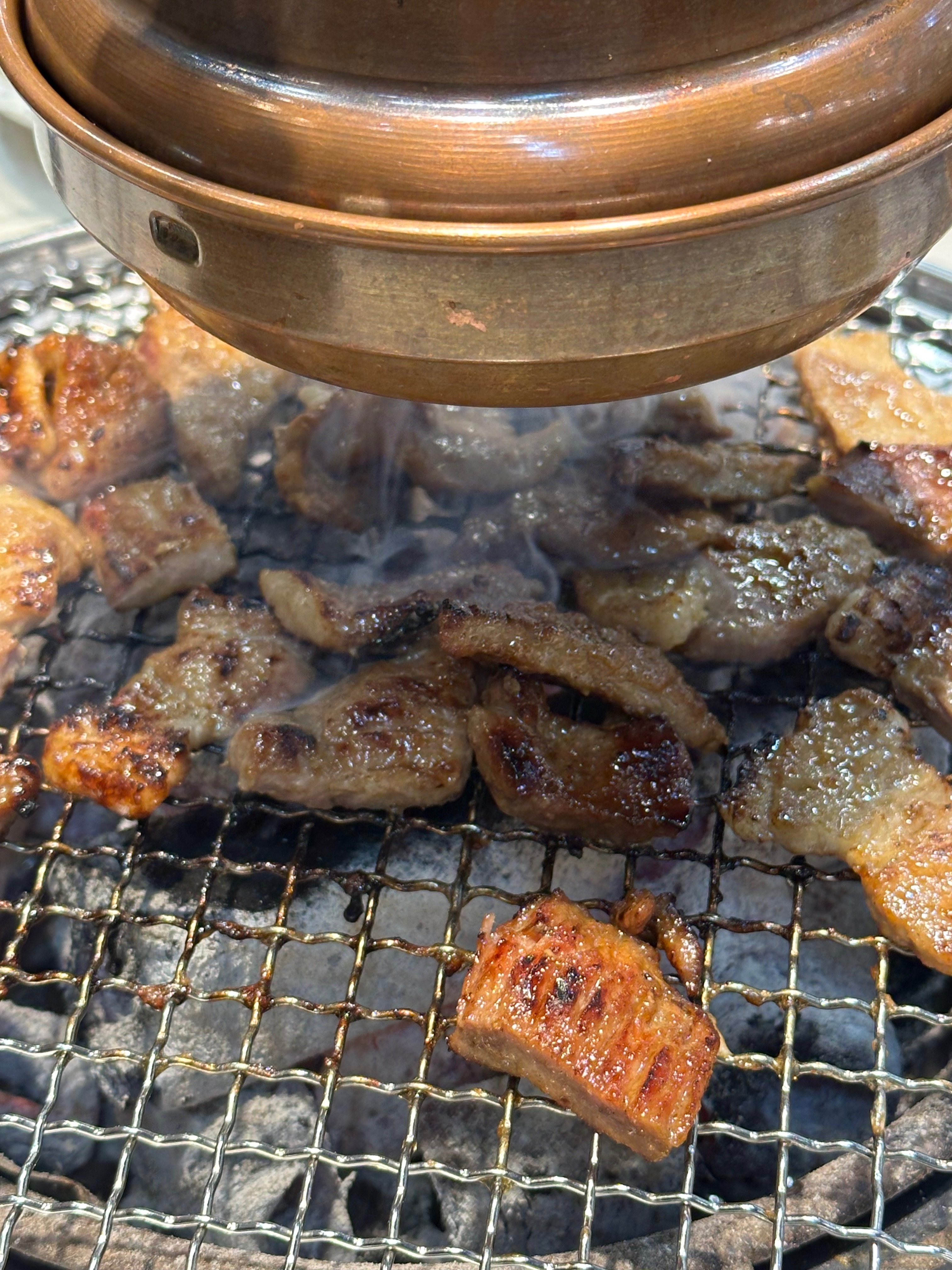 집이랑도 가깝구 사람이 많길래 방문했었는데 사람이 많은 이유를 알겠어요, 무한리필 집은 고