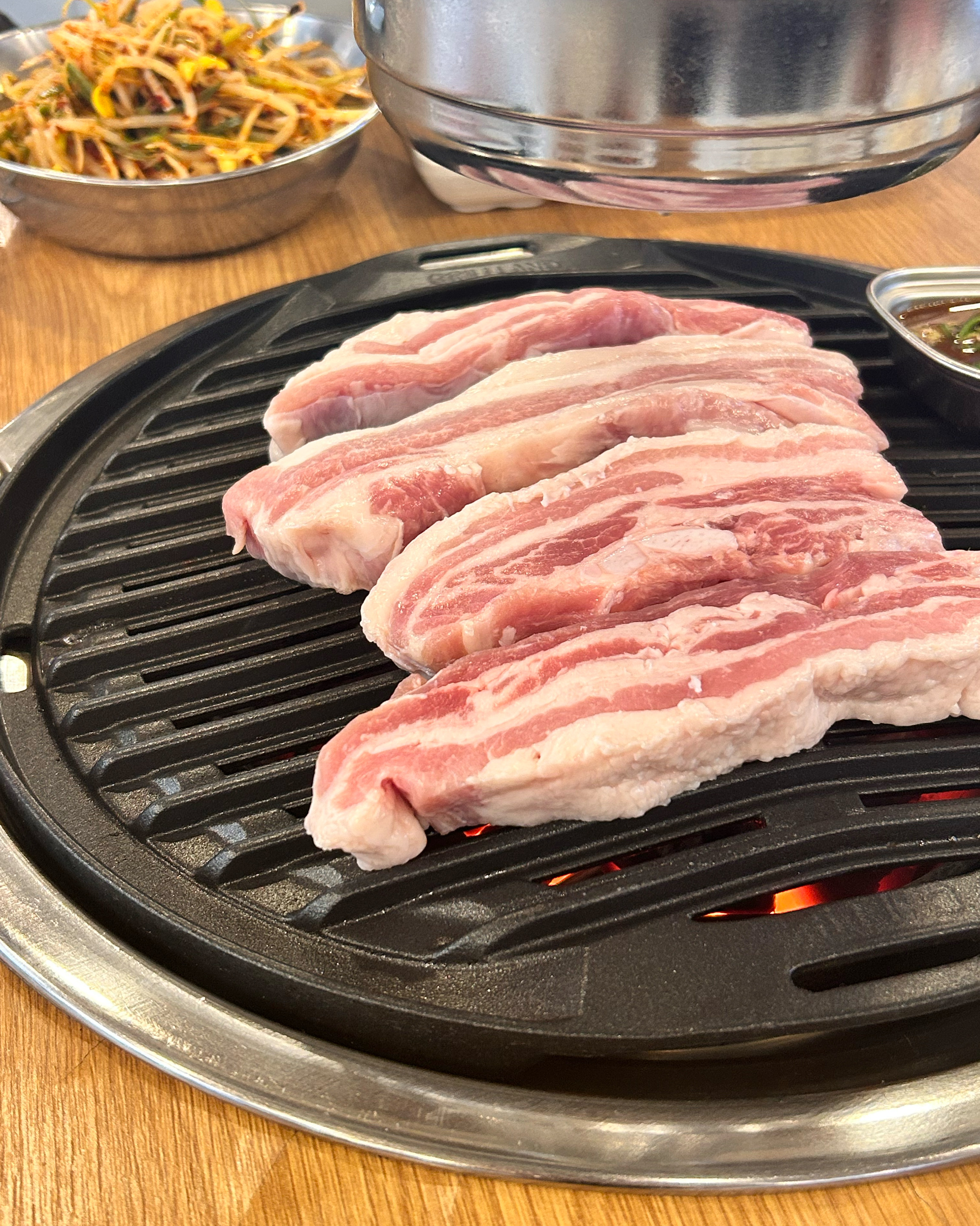 고기 가격 적당하고 맛있어요!! - 권선동 맛집 소풍