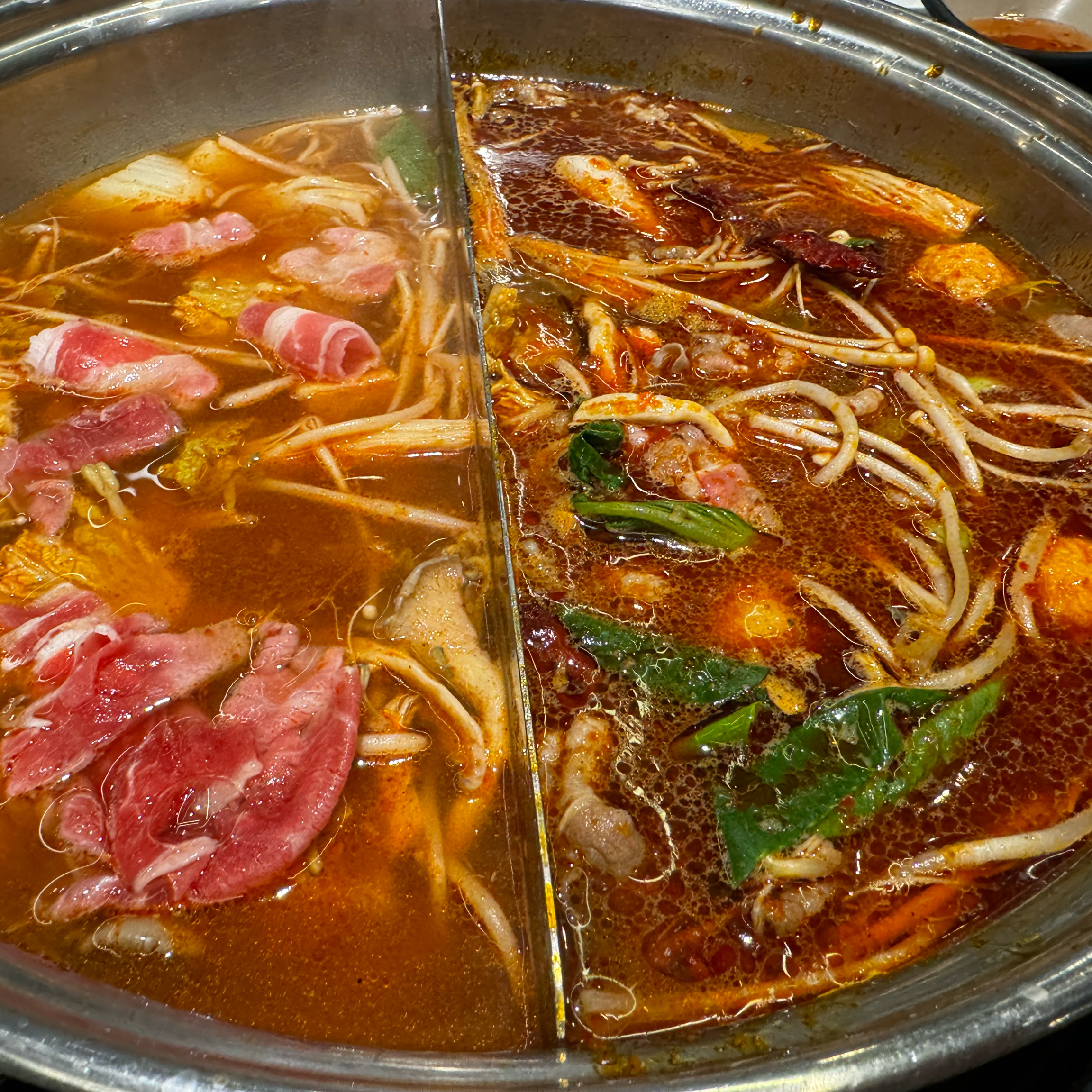 맛있어요. 조카랑 먹으러 갔는데 야채도 신선하고 친절하고 잘 먹고 왔네요 - 원종동 맛집 소담촌 원종역점