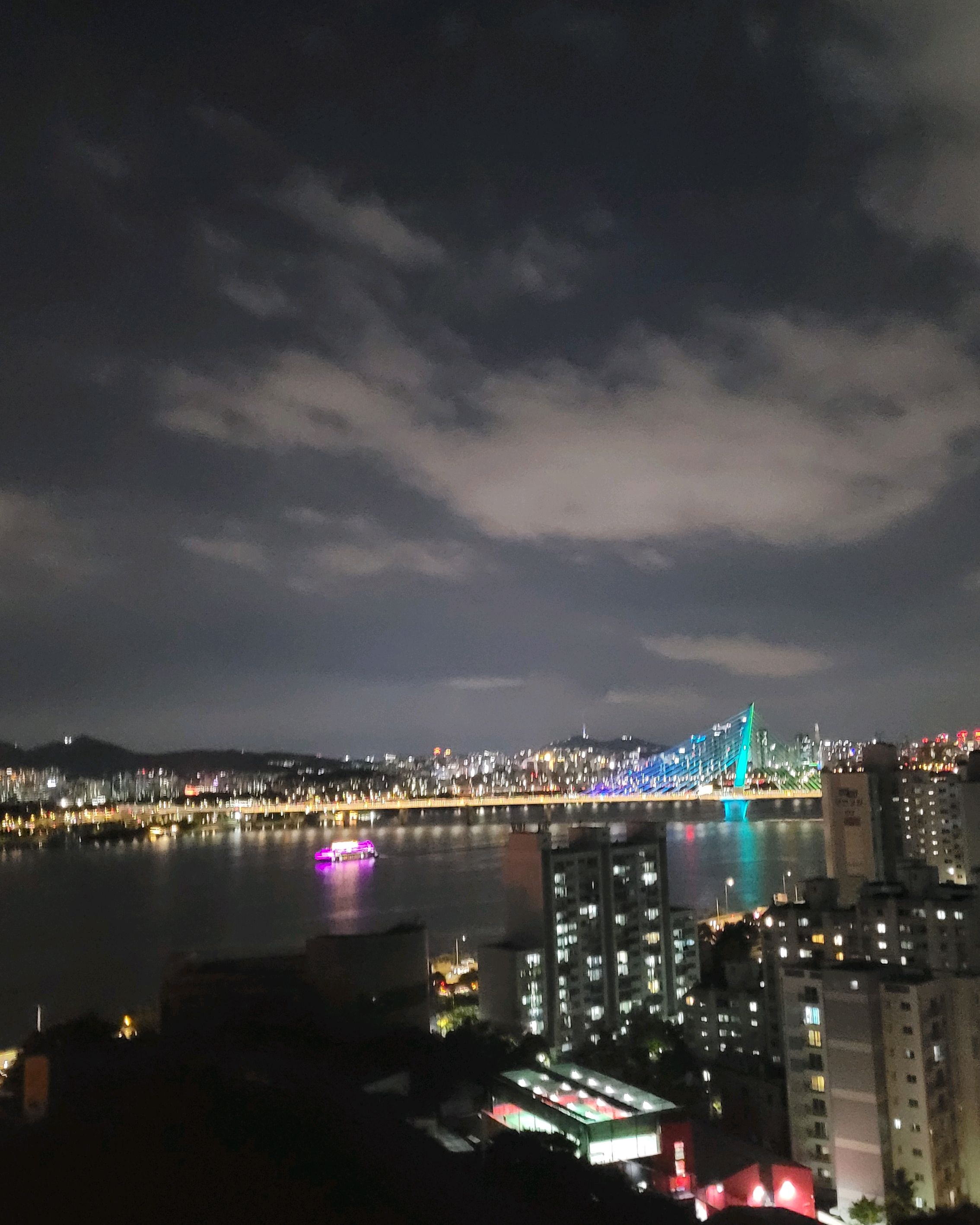 Yumchang-dong Restaurant in Gangseo-gu, Seoul, 8 Scenic Views
