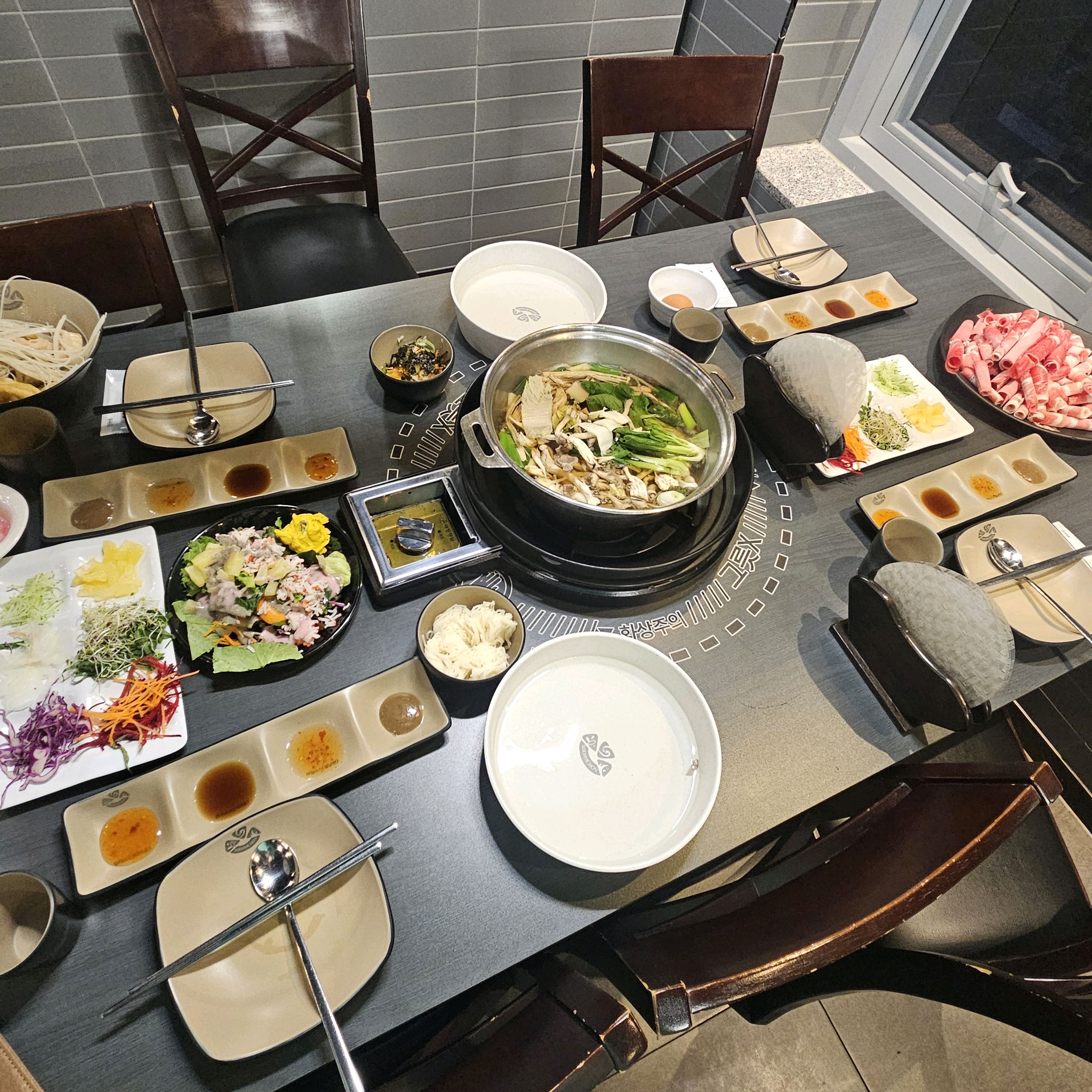 전체적인 위생상태 너무 좋아요! 야채류도 깔끔하게 - 운정 맛집 소담촌 파주운정점