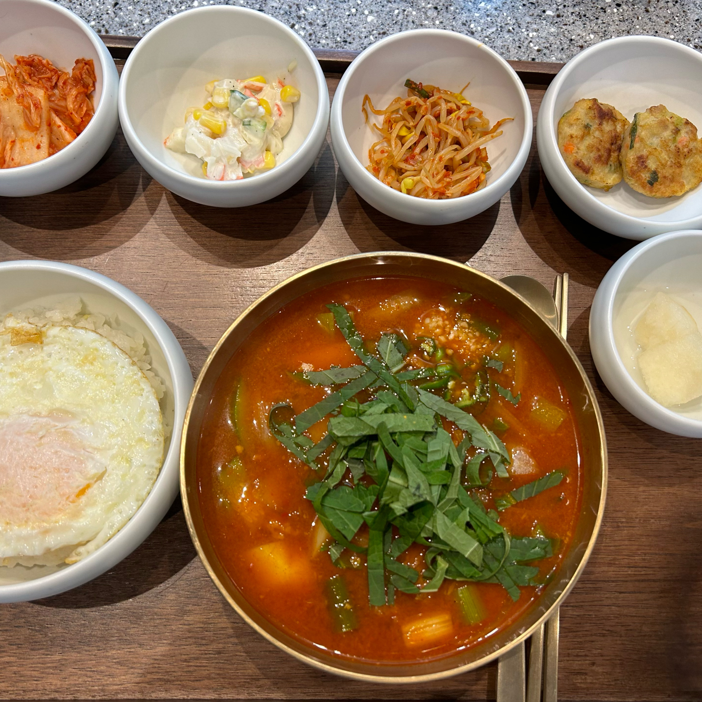 동작역식당 혜정식