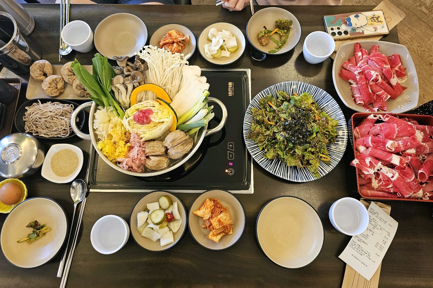 
서울시 은평구 증산동 맛집 도투리 샤브칼국수 불광천