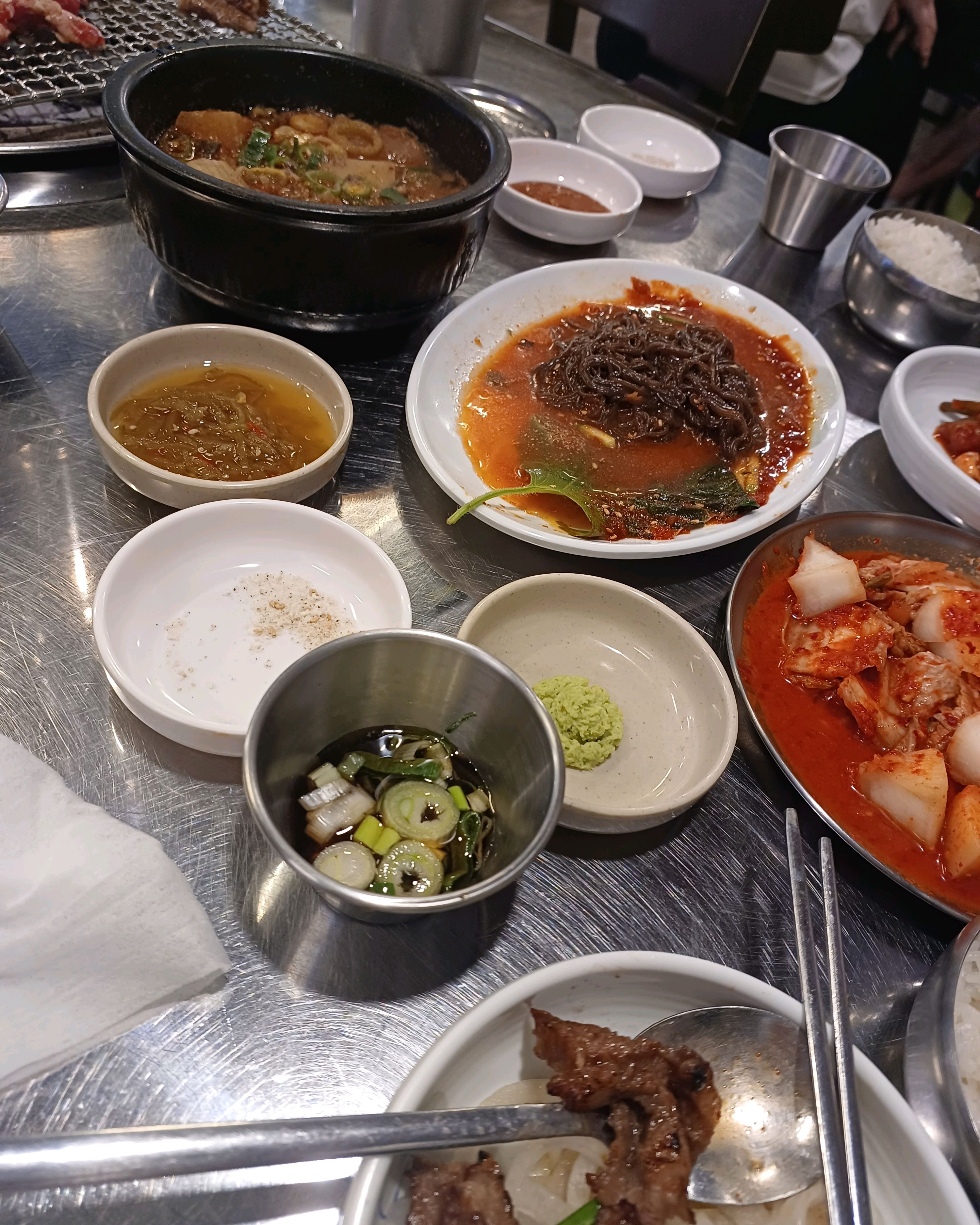 Seodaemun Station, Namyeong-dong Yangmun, a famous restaurant in natural-dong, Seodaemun-gu, Seoul