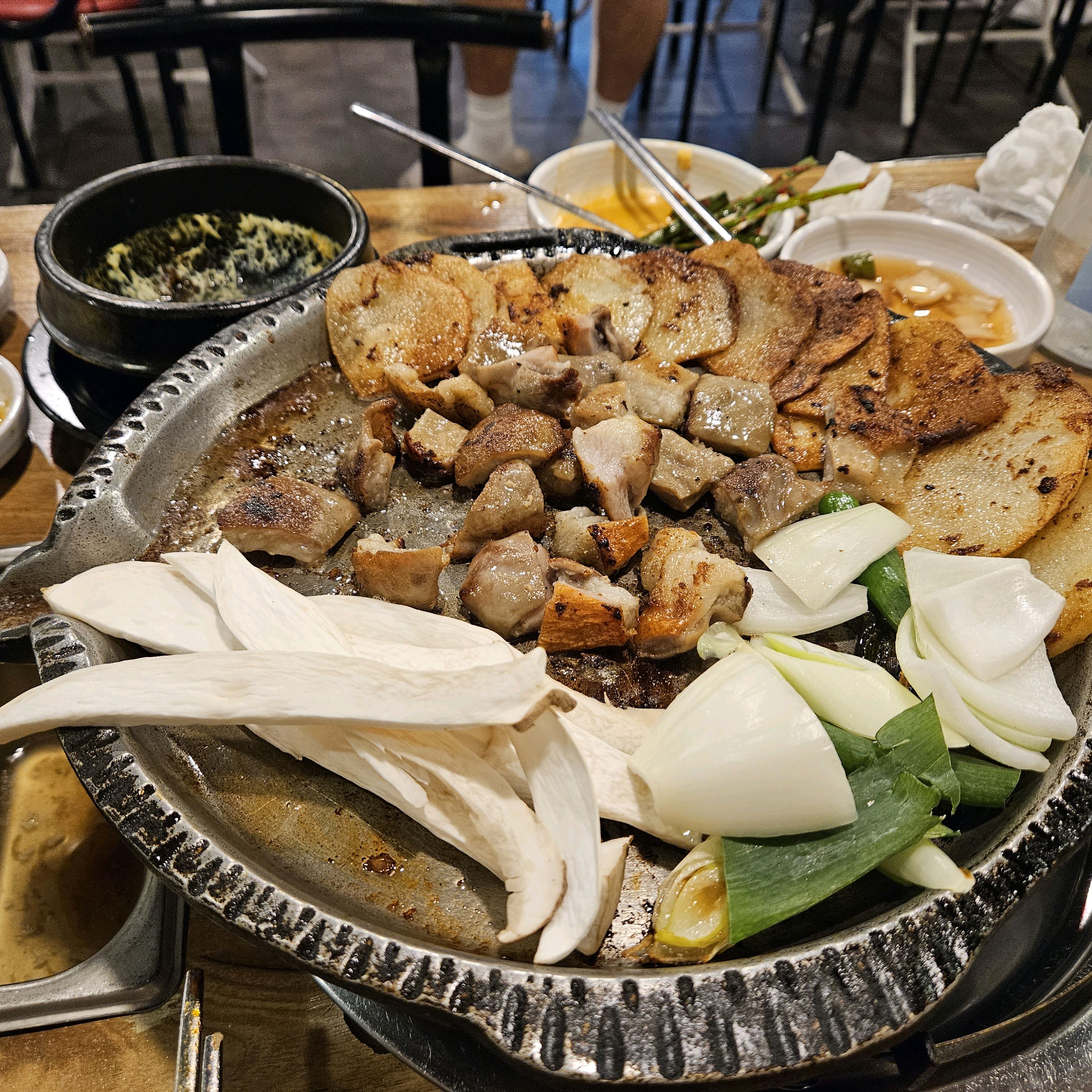 
서울시 은평구 구산동 맛집 아우성황소곱창