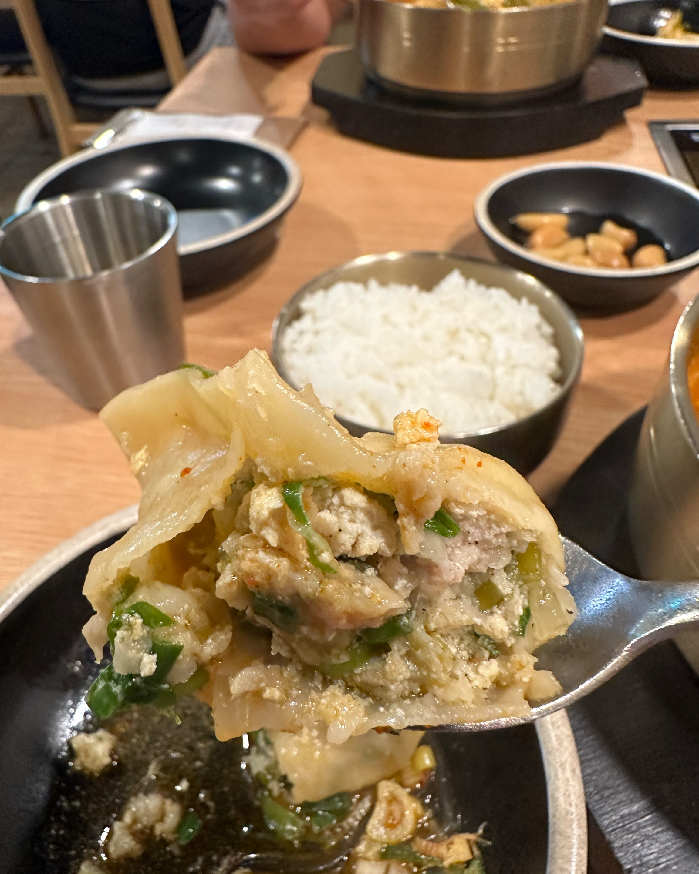 
한성대입구역식당 고석환손만두전골