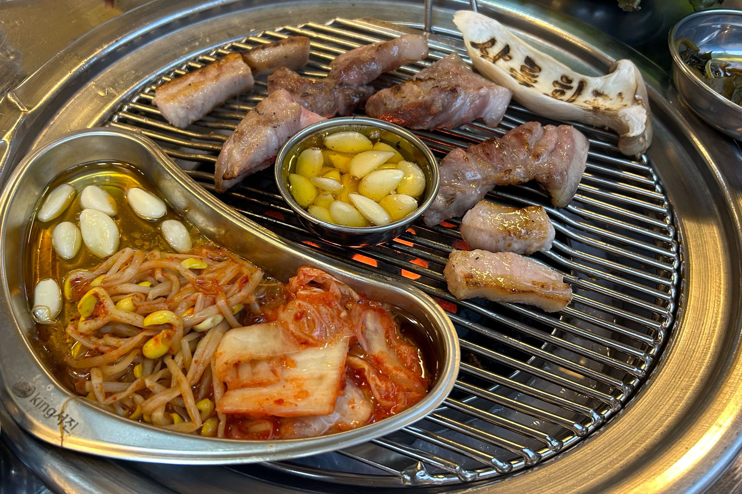 
서울시 구로구 고척동 맛집 상록회관연탄구이 개봉역점