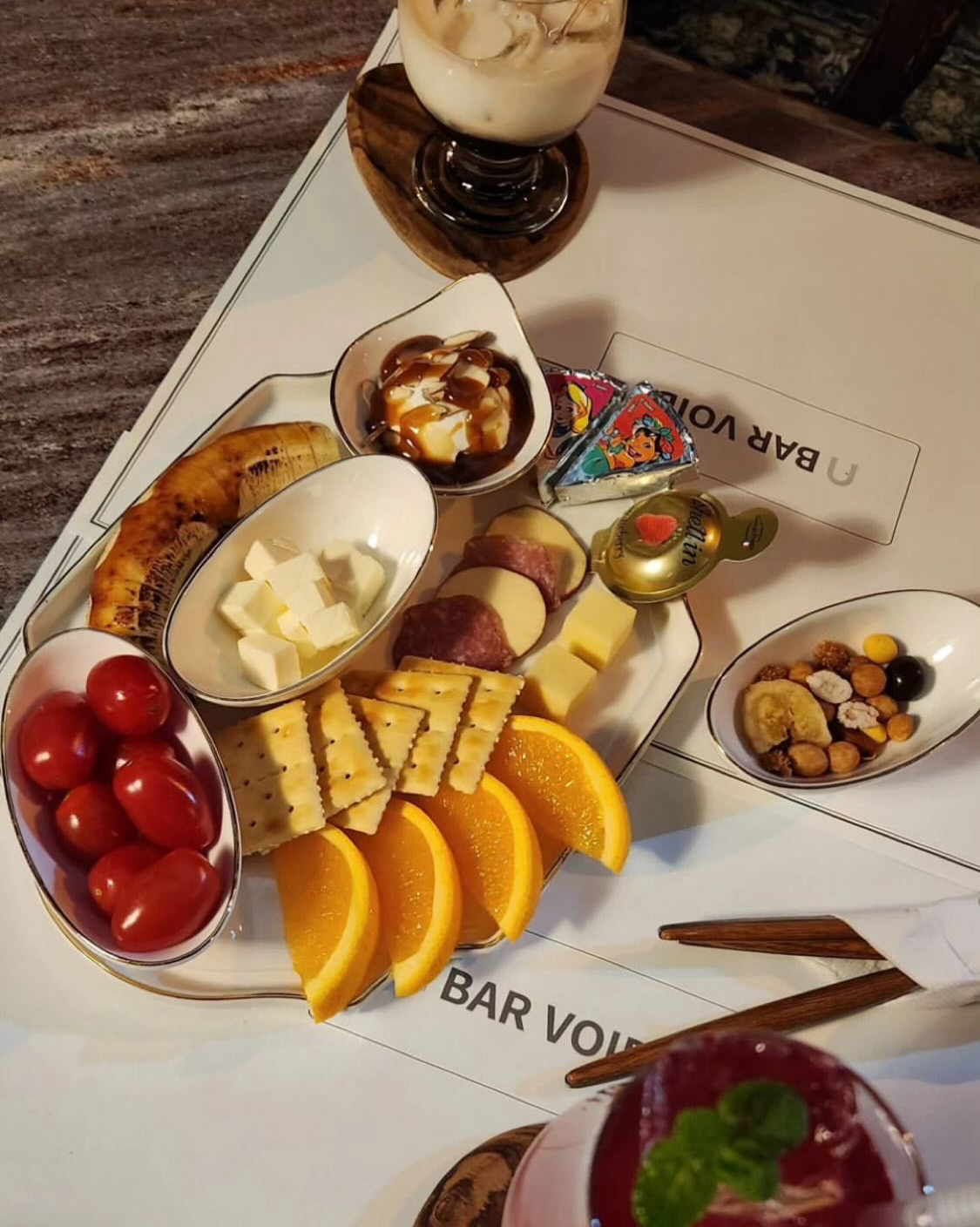 백석역식당 바 보이드