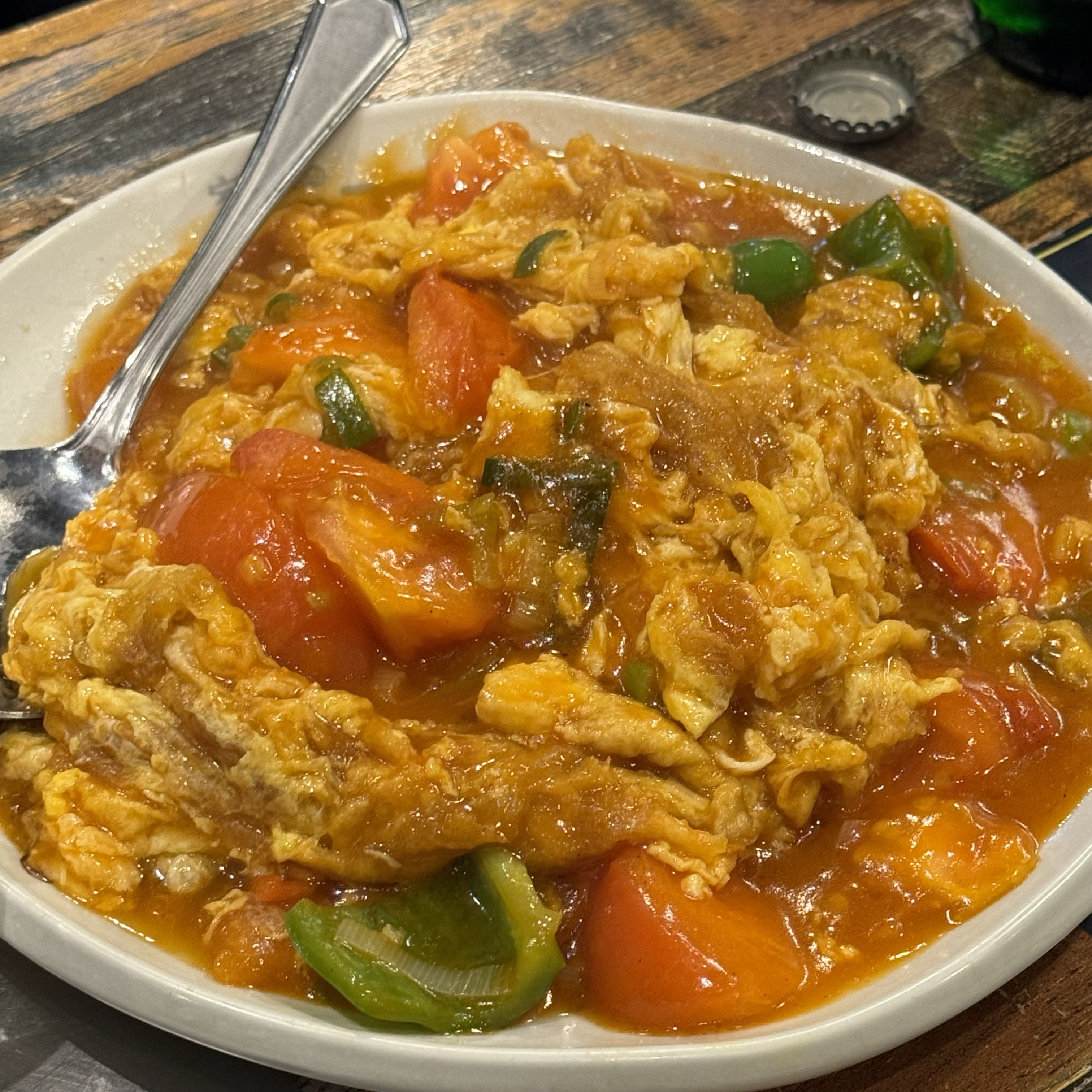 이만원이라는게 충격적이지만 토마토계란볶음은 진짜 존맛탱..양꼬치도 등심, 어깨갈비살, 꼬치