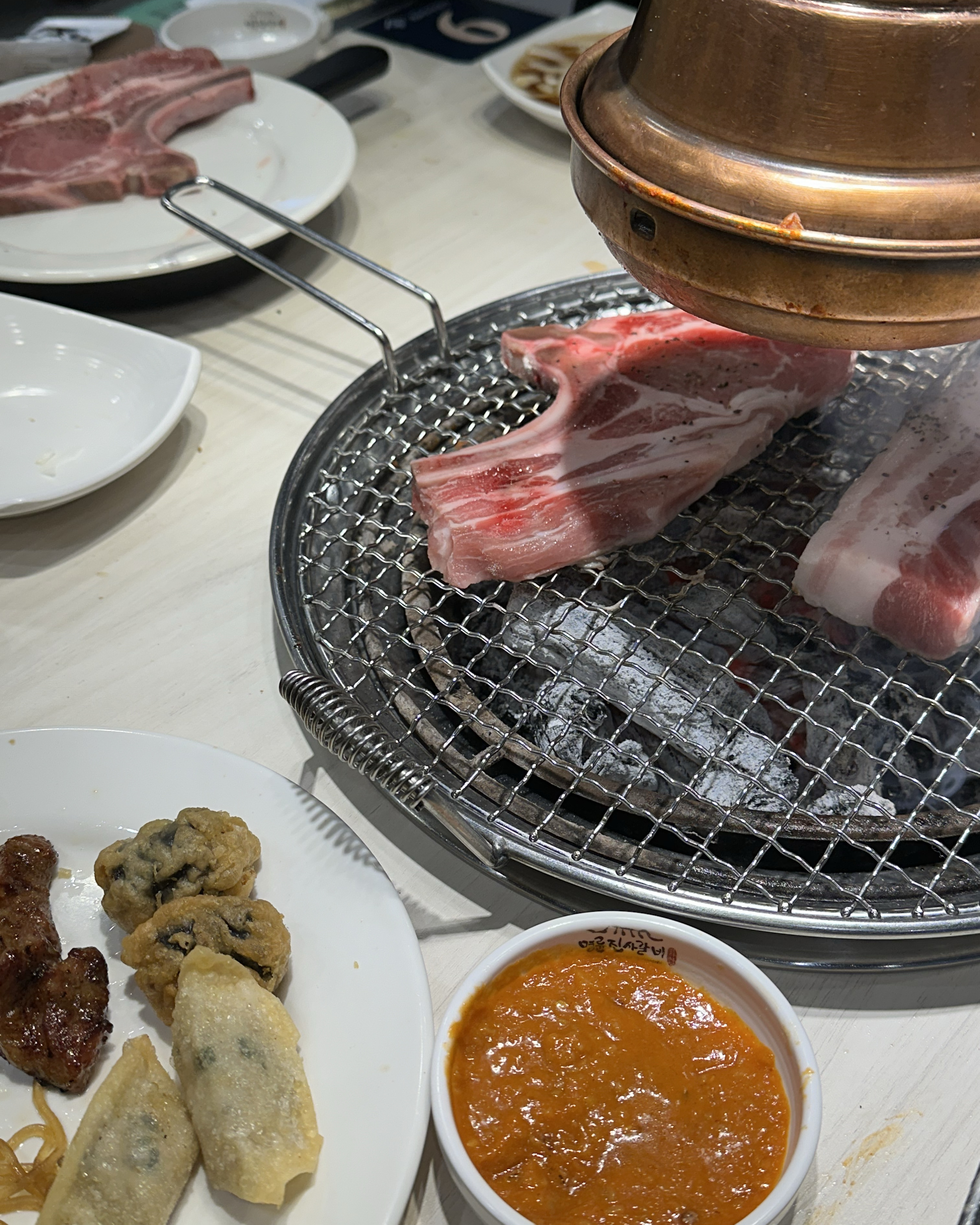 평소에 너무 가보고싶었던 명륜진사갈비여서 방문했는데 기대만큼 셀프바 음식이 맛있는데다가 이