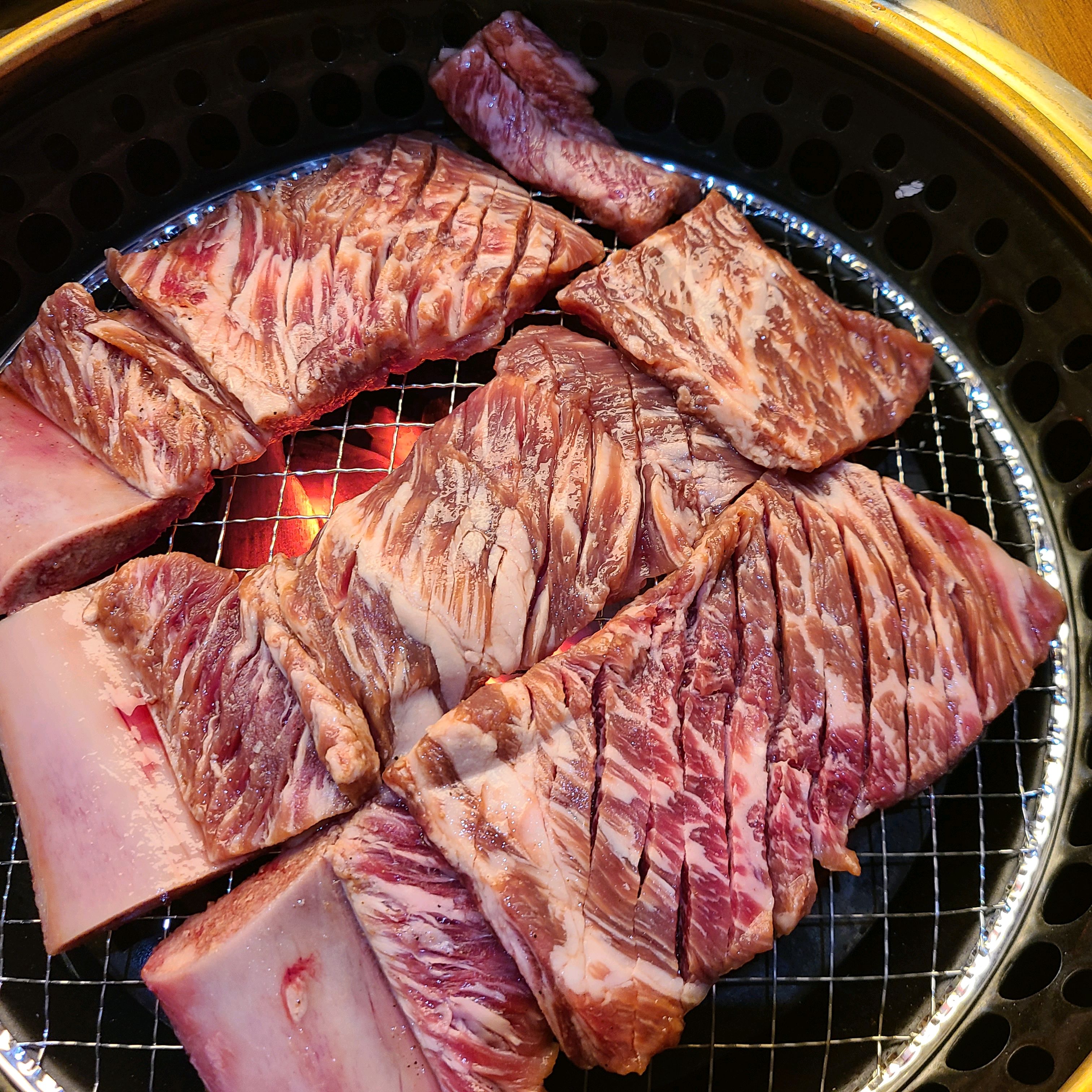 전체가 프라이빗 룸 구성이라 모임하기 좋아요 - 안양 맛집 경복궁 평촌점